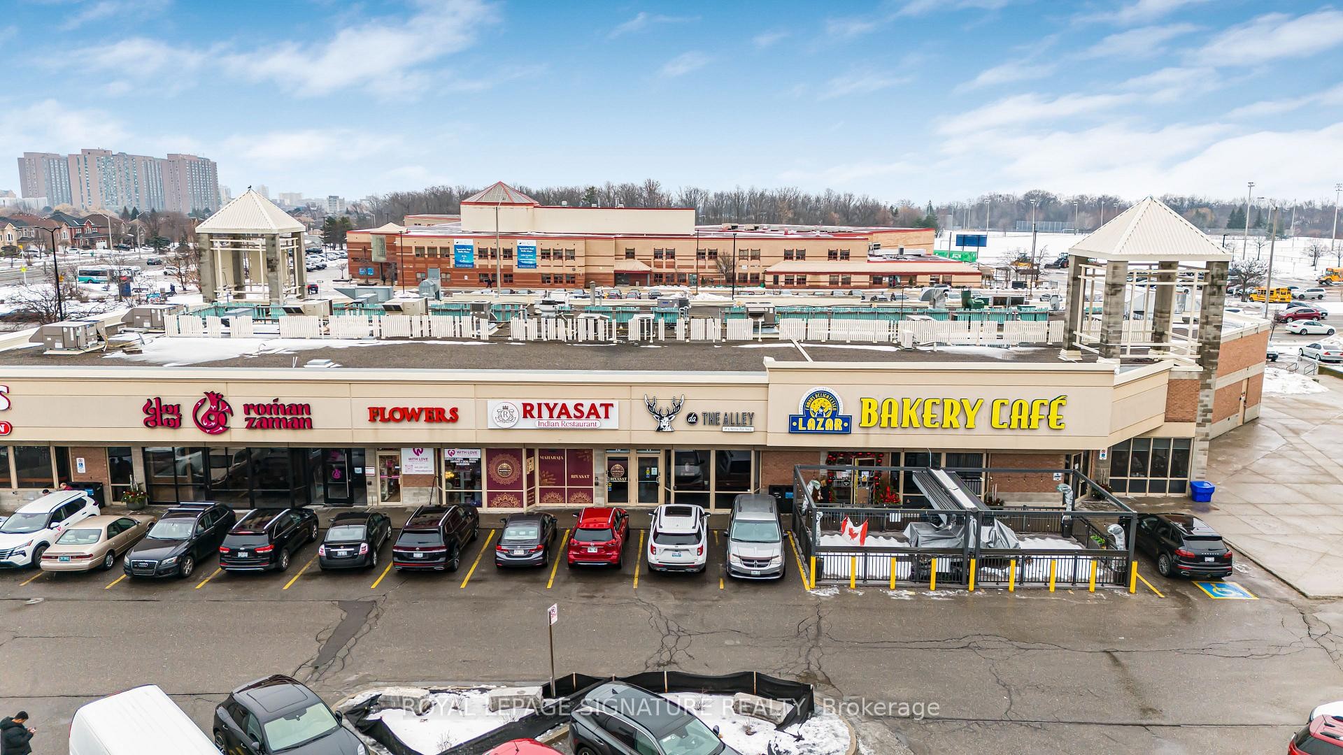 









325


Central

Parkway West, 11,
Mississauga,




ON
L5B 3X9

