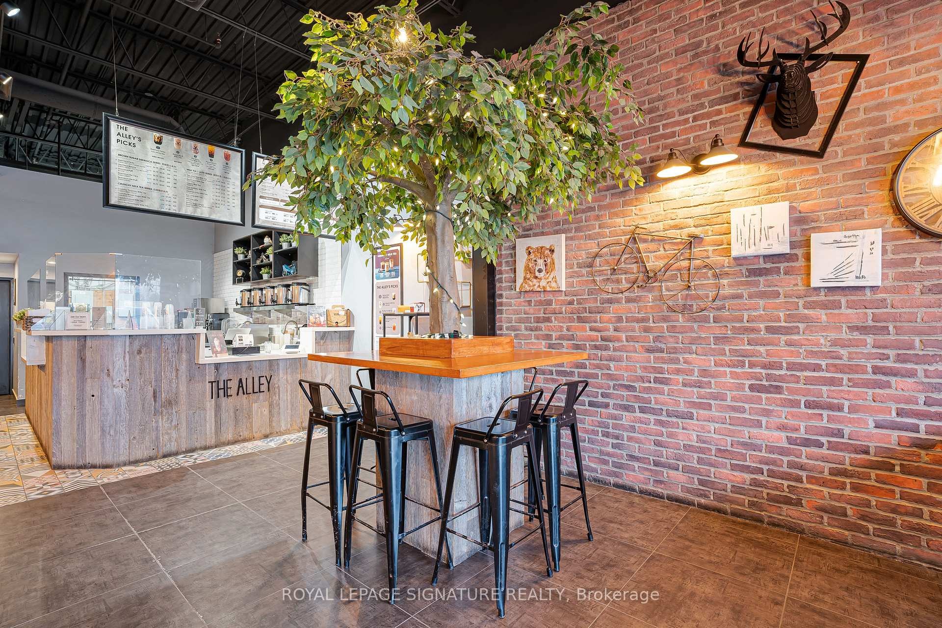 









325


Central

Parkway West, 11,
Mississauga,




ON
L5B 3X9

