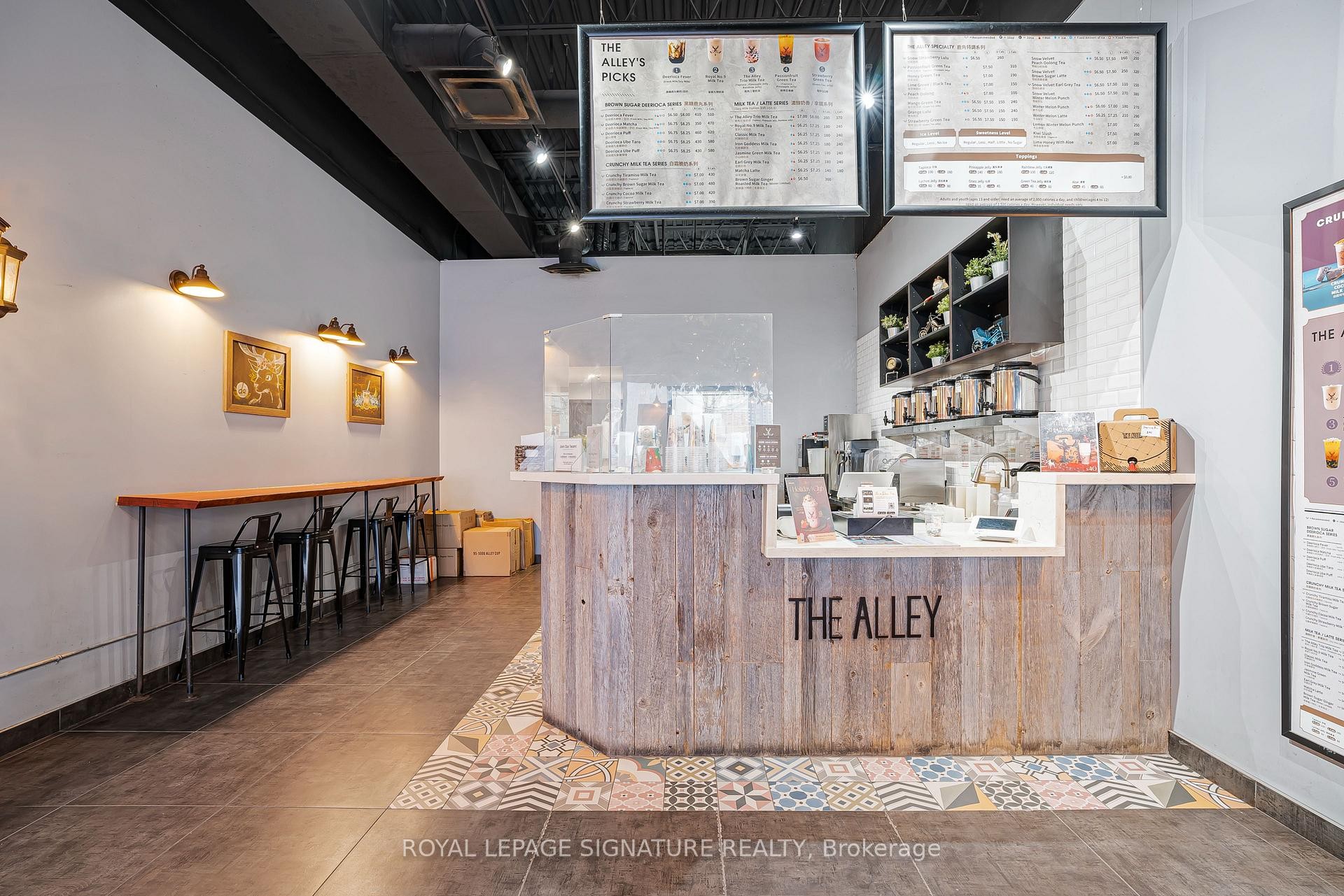 









325


Central

Parkway West, 11,
Mississauga,




ON
L5B 3X9

