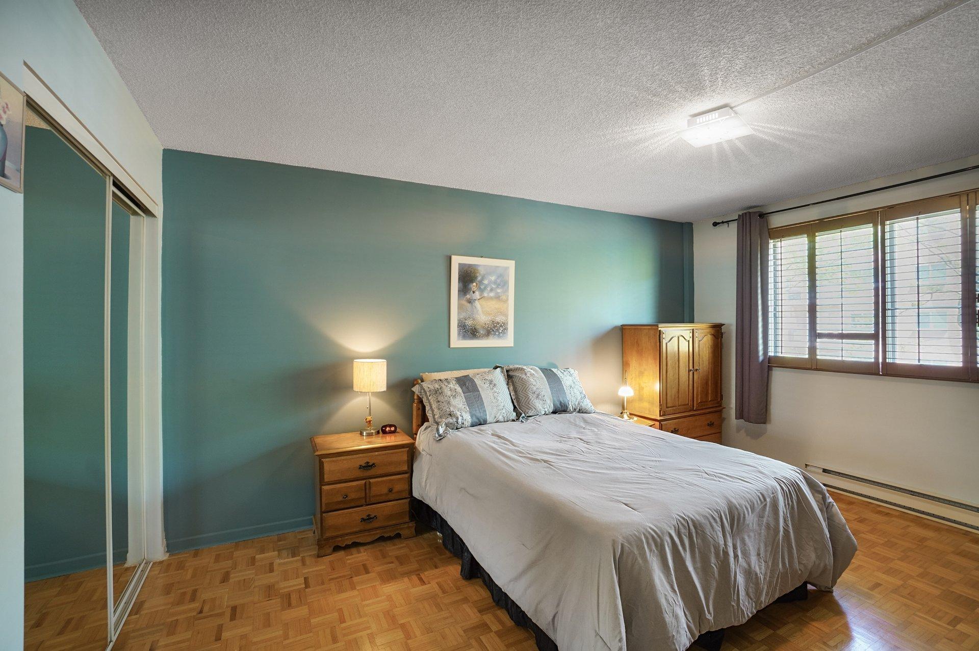 









6851


Boul. des Roseraies

, 405,
Montréal (Anjou),




QC
H1M3N3

