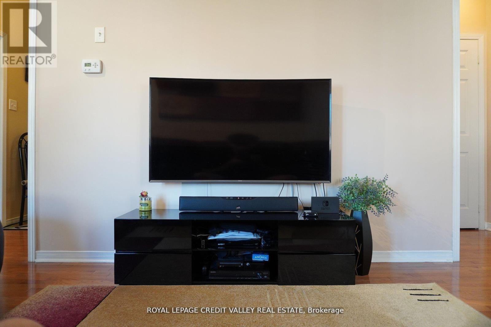 












72 KILREA WAY

,
Brampton,




Ontario
L6X0R3

