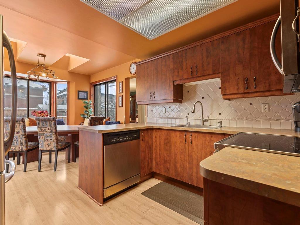 









1281


Rue Tecumseh

,
Dollard-Des Ormeaux,




QC
H9A3C9

