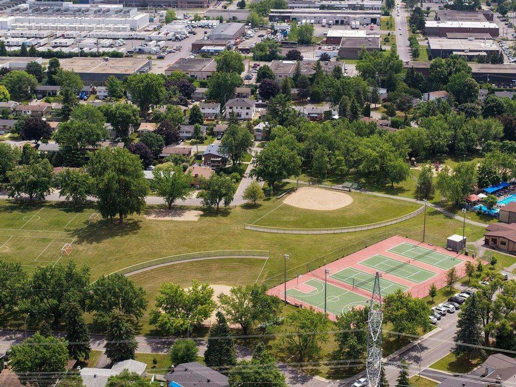 









1281


Rue Tecumseh

,
Dollard-Des Ormeaux,




QC
H9A3C9

