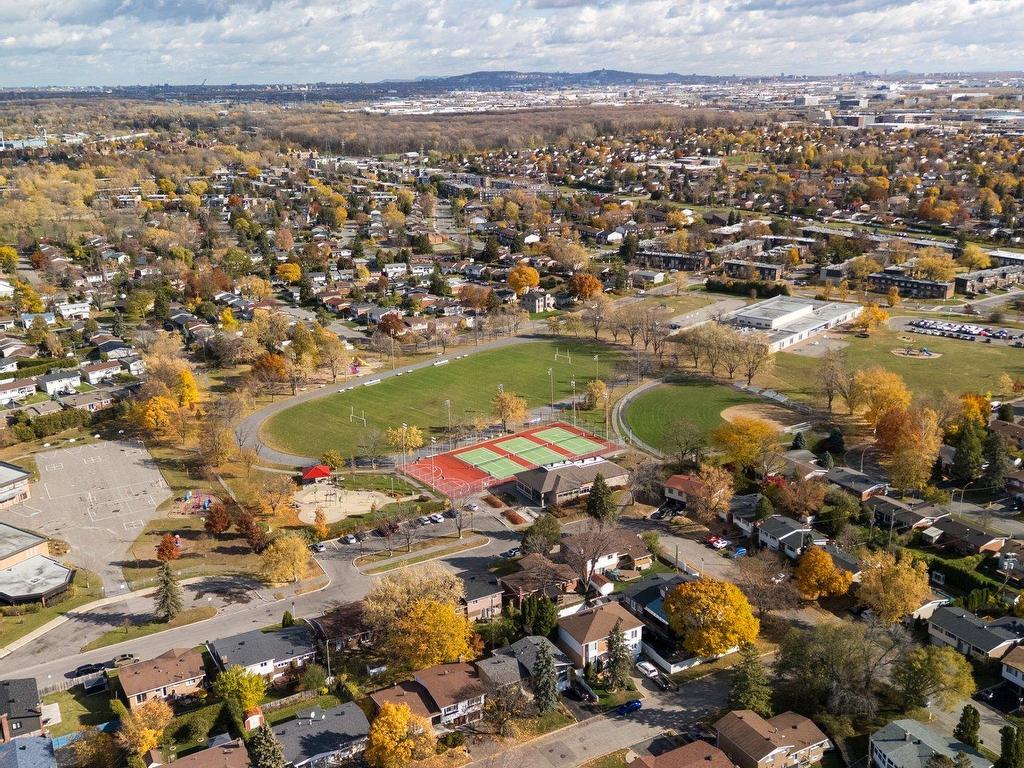 









1281


Rue Tecumseh

,
Dollard-Des Ormeaux,




QC
H9A3C9

