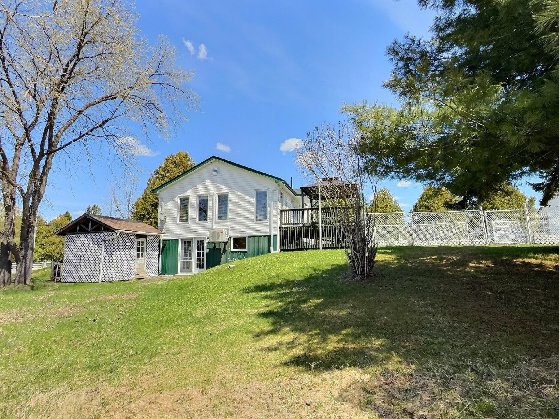 









762


Rue Principale

,
Rémigny,




QC
J0Z3H0

