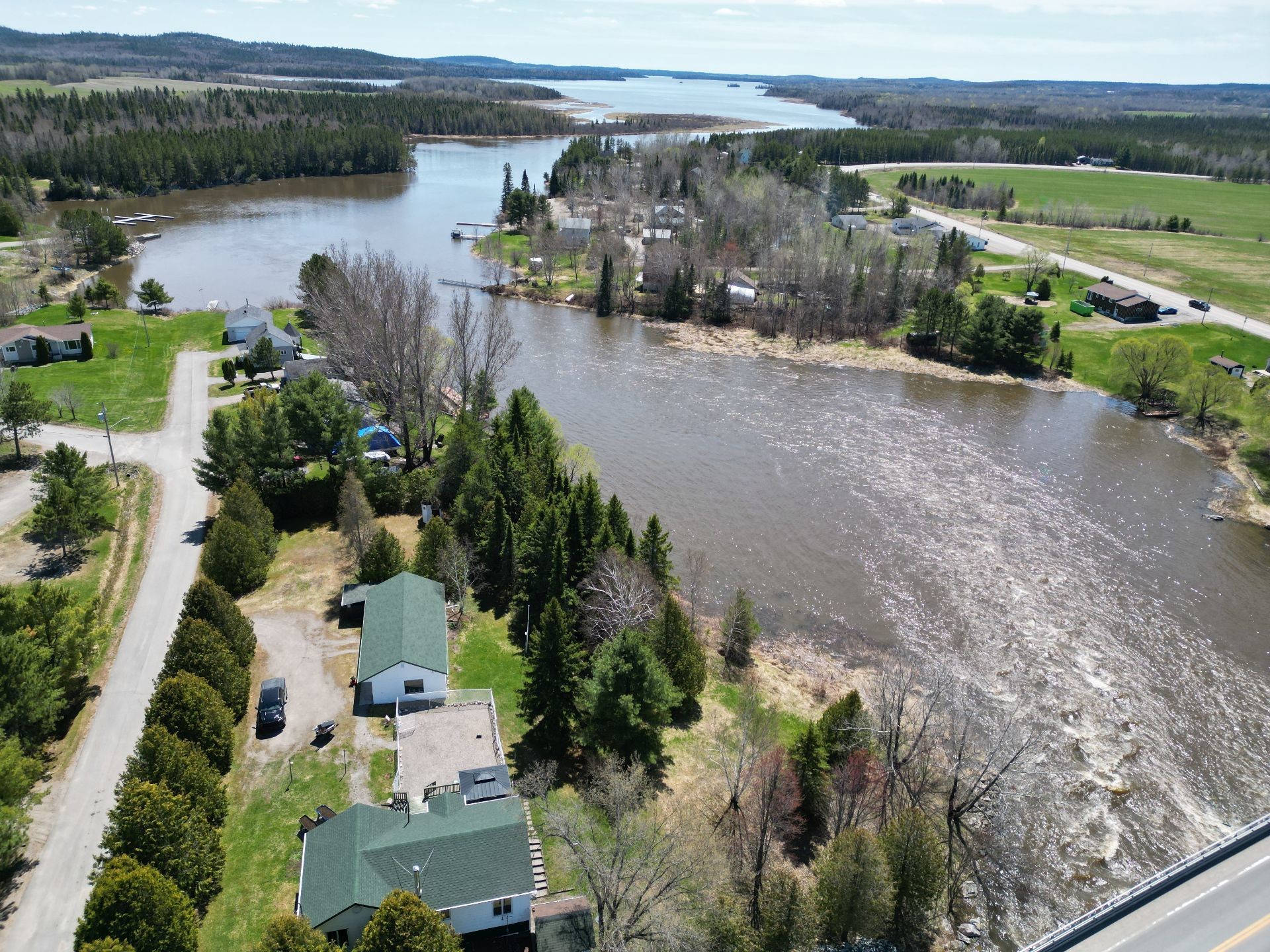 









762


Rue Principale

,
Rémigny,




QC
J0Z3H0

