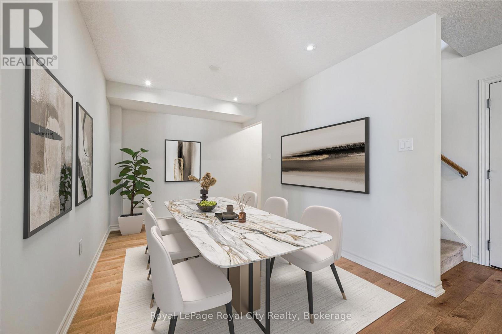 












52 ABERDEEN STREET

,
Centre Wellington (Fergus),




Ontario
N1M0C1

