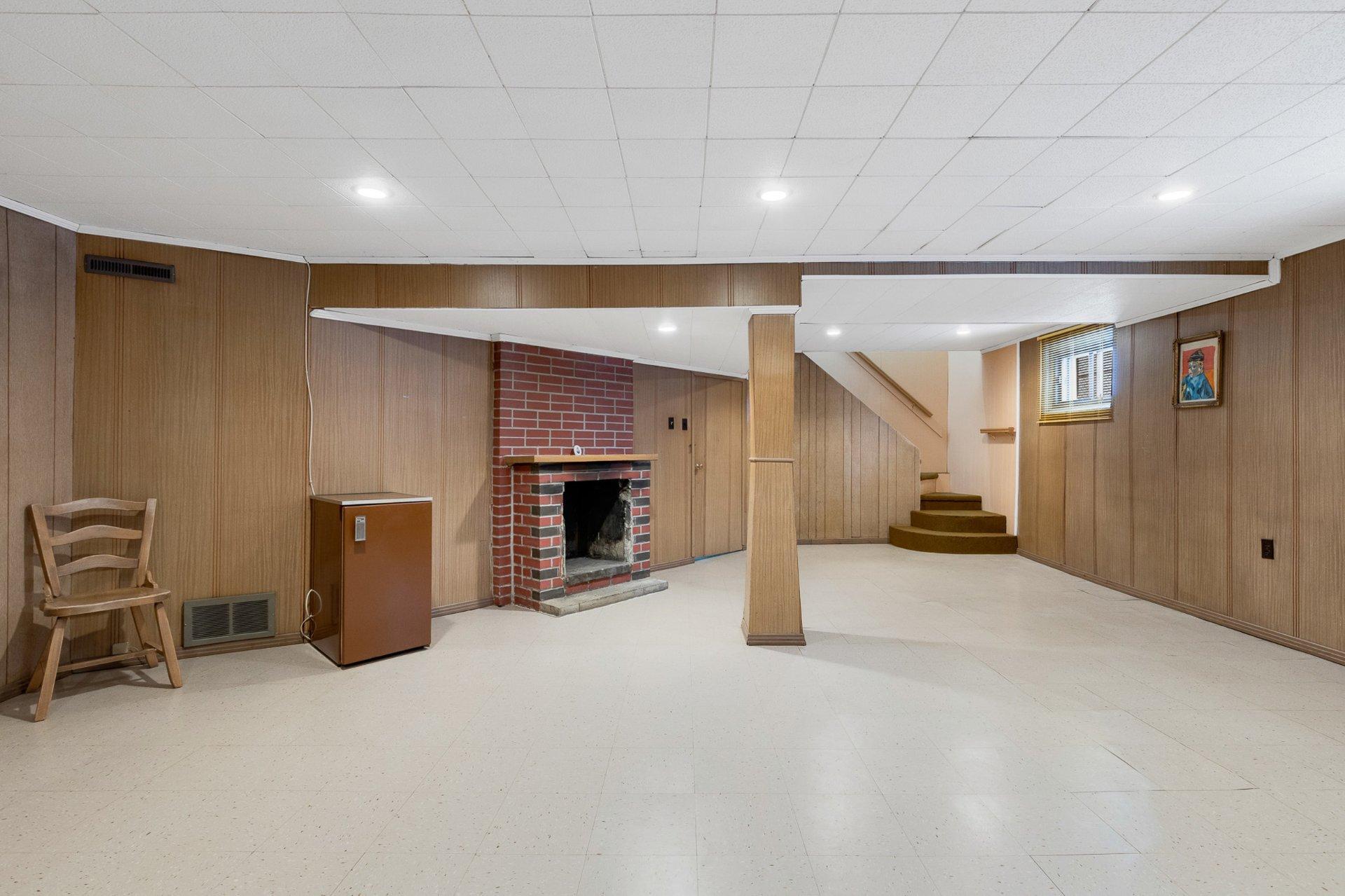 









1370


Rue Lépine

,
Montréal (Saint-Laurent),




QC
H4L4N6

