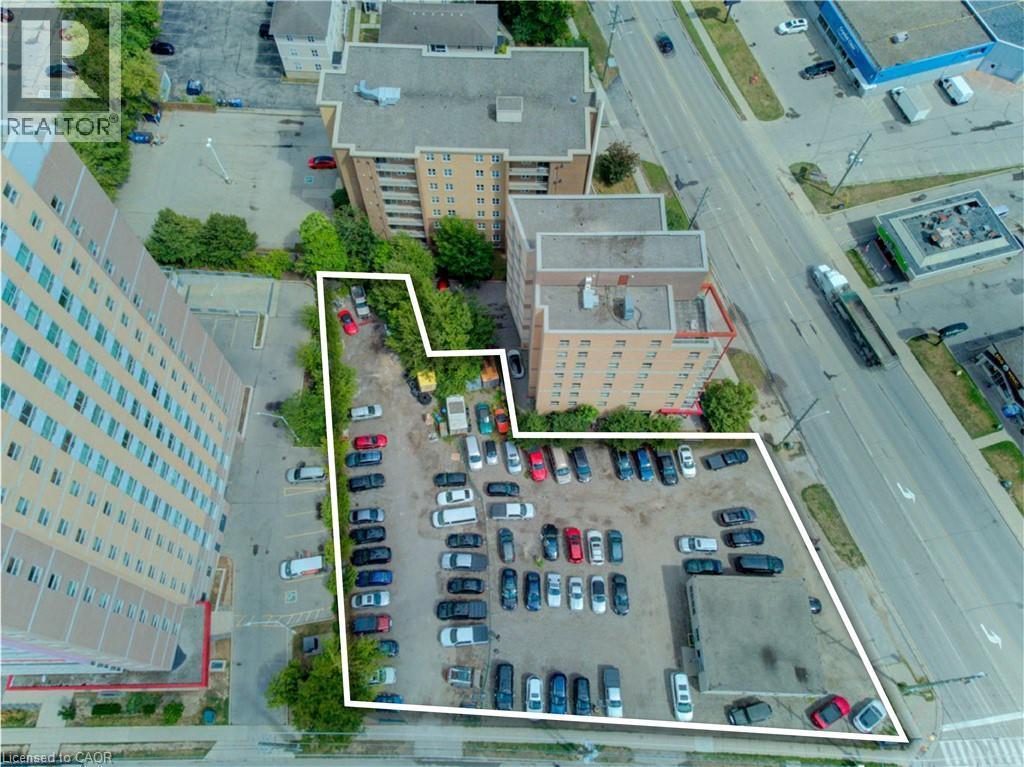 












24-26 UNIVERSITY Avenue E

,
Waterloo,







Ontario
N2J2V8

