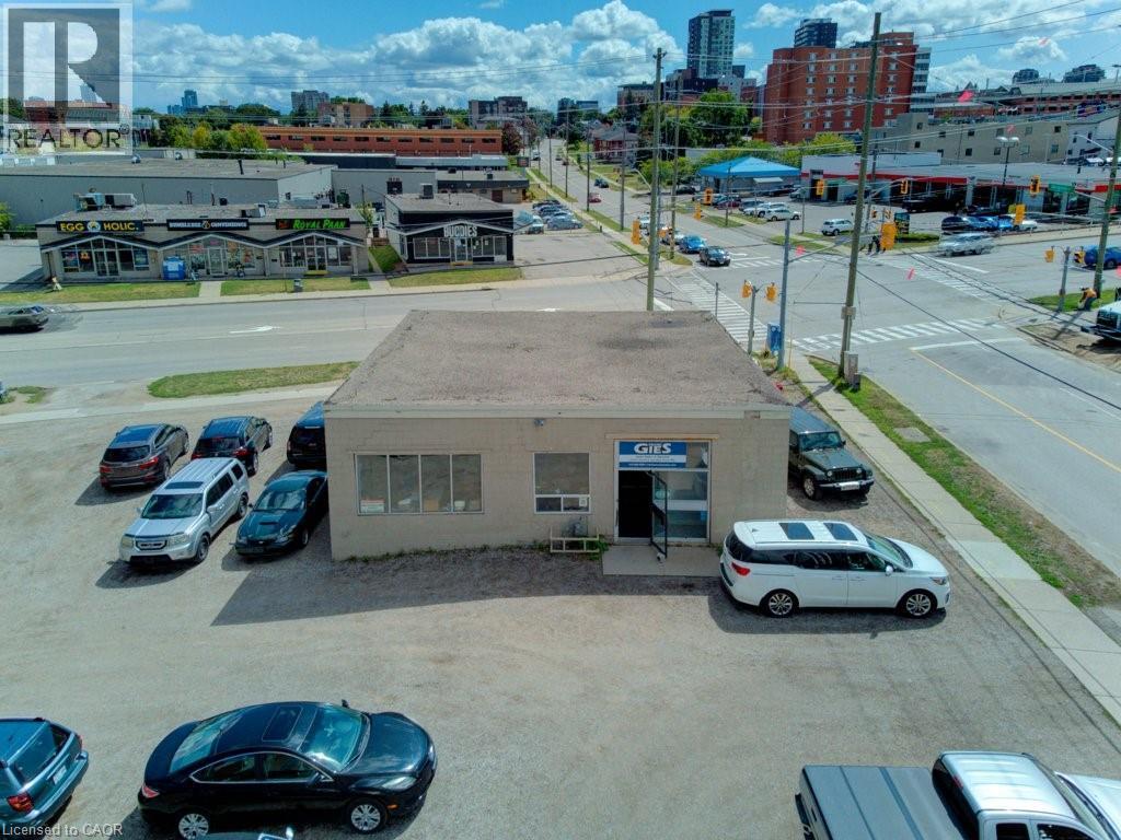 












24-26 UNIVERSITY Avenue E

,
Waterloo,







Ontario
N2J2V8

