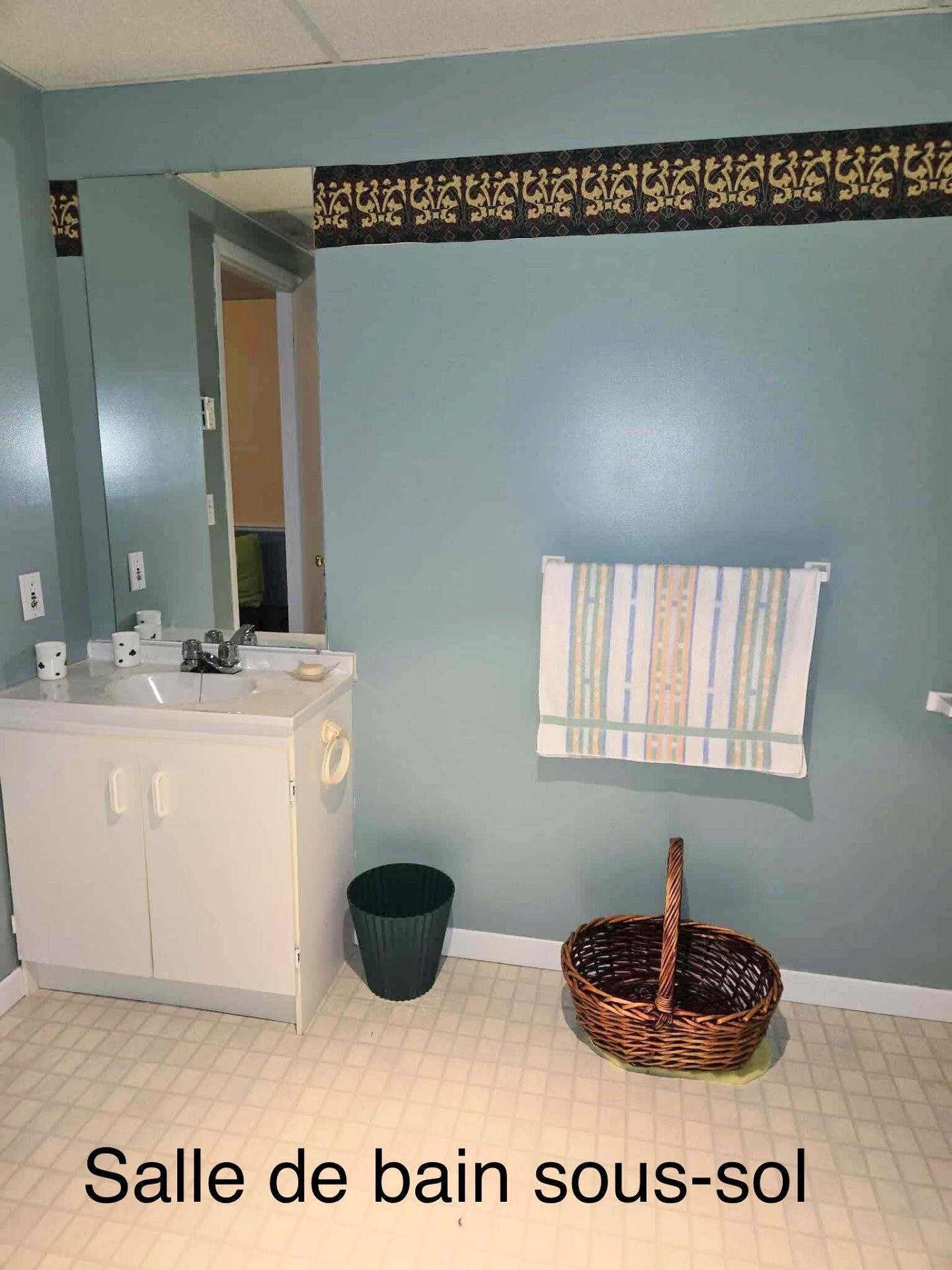 









213


Rue La Salle

,
Saint-Ludger,




QC
G0M1W0

