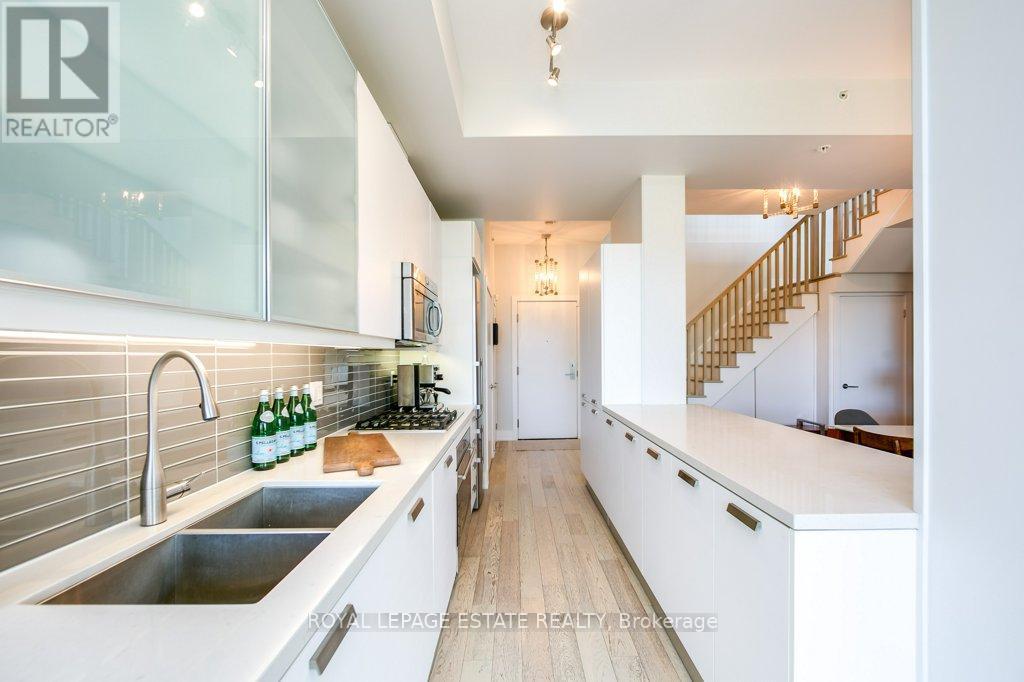 












408 - 66 KIPPENDAVIE AVENUE

,
Toronto,




Ontario
M4L0A4

