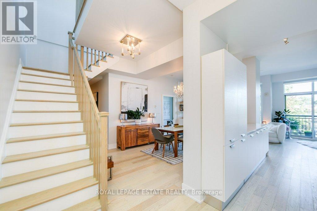 












408 - 66 KIPPENDAVIE AVENUE

,
Toronto,




Ontario
M4L0A4

