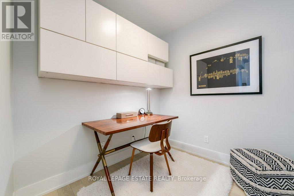 












408 - 66 KIPPENDAVIE AVENUE

,
Toronto,




Ontario
M4L0A4

