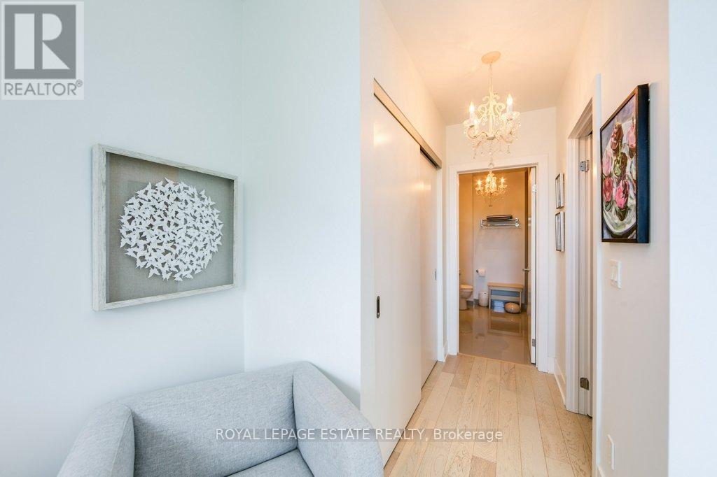 












408 - 66 KIPPENDAVIE AVENUE

,
Toronto,




Ontario
M4L0A4

