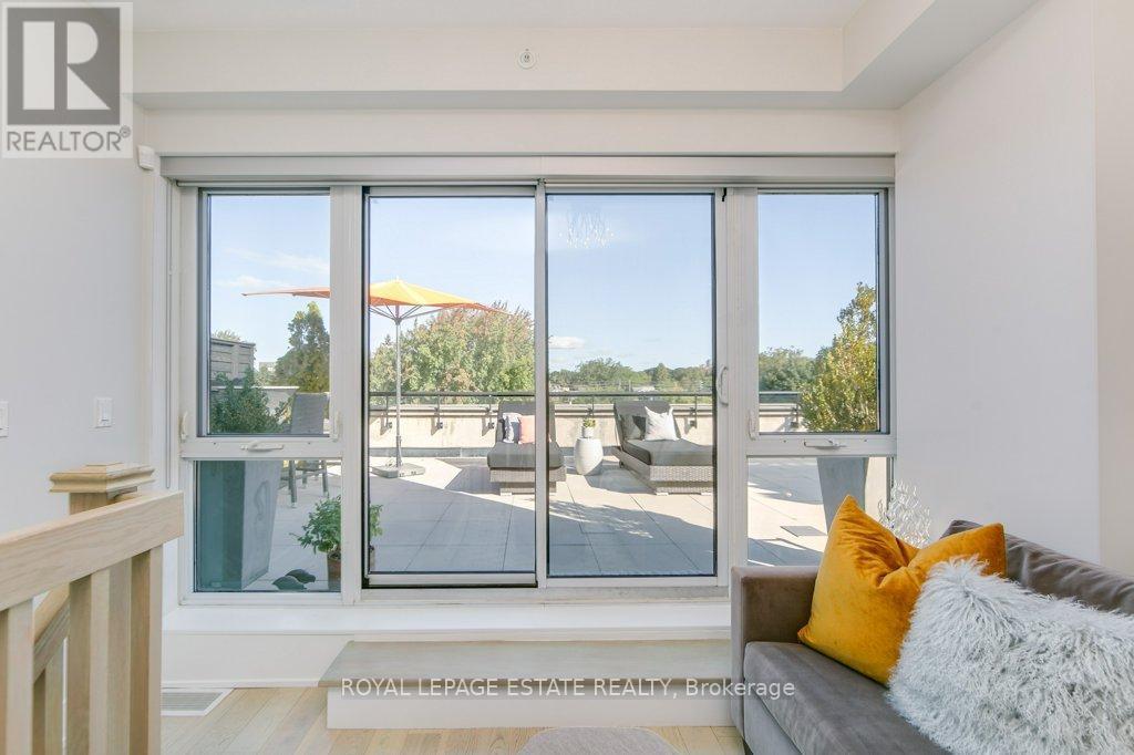 












408 - 66 KIPPENDAVIE AVENUE

,
Toronto,




Ontario
M4L0A4

