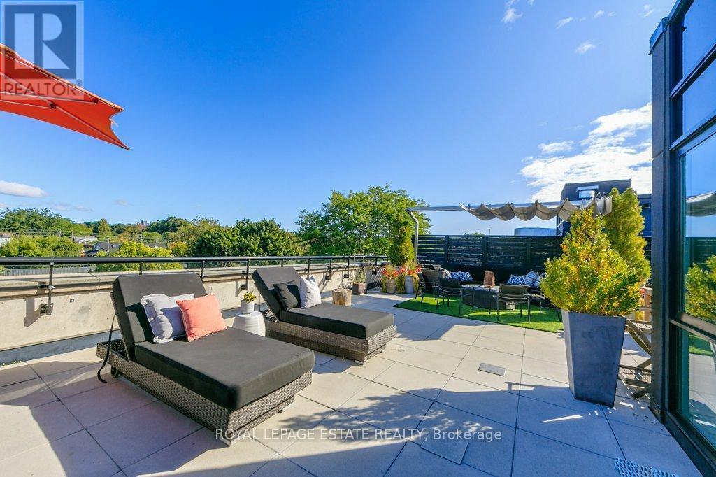 












408 - 66 KIPPENDAVIE AVENUE

,
Toronto,




Ontario
M4L0A4

