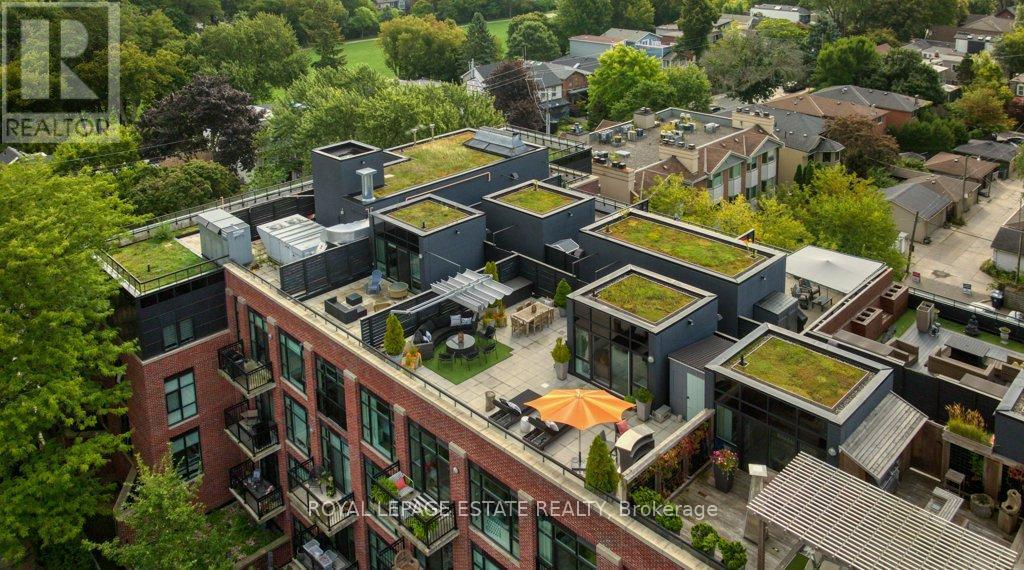 












408 - 66 KIPPENDAVIE AVENUE

,
Toronto,




Ontario
M4L0A4

