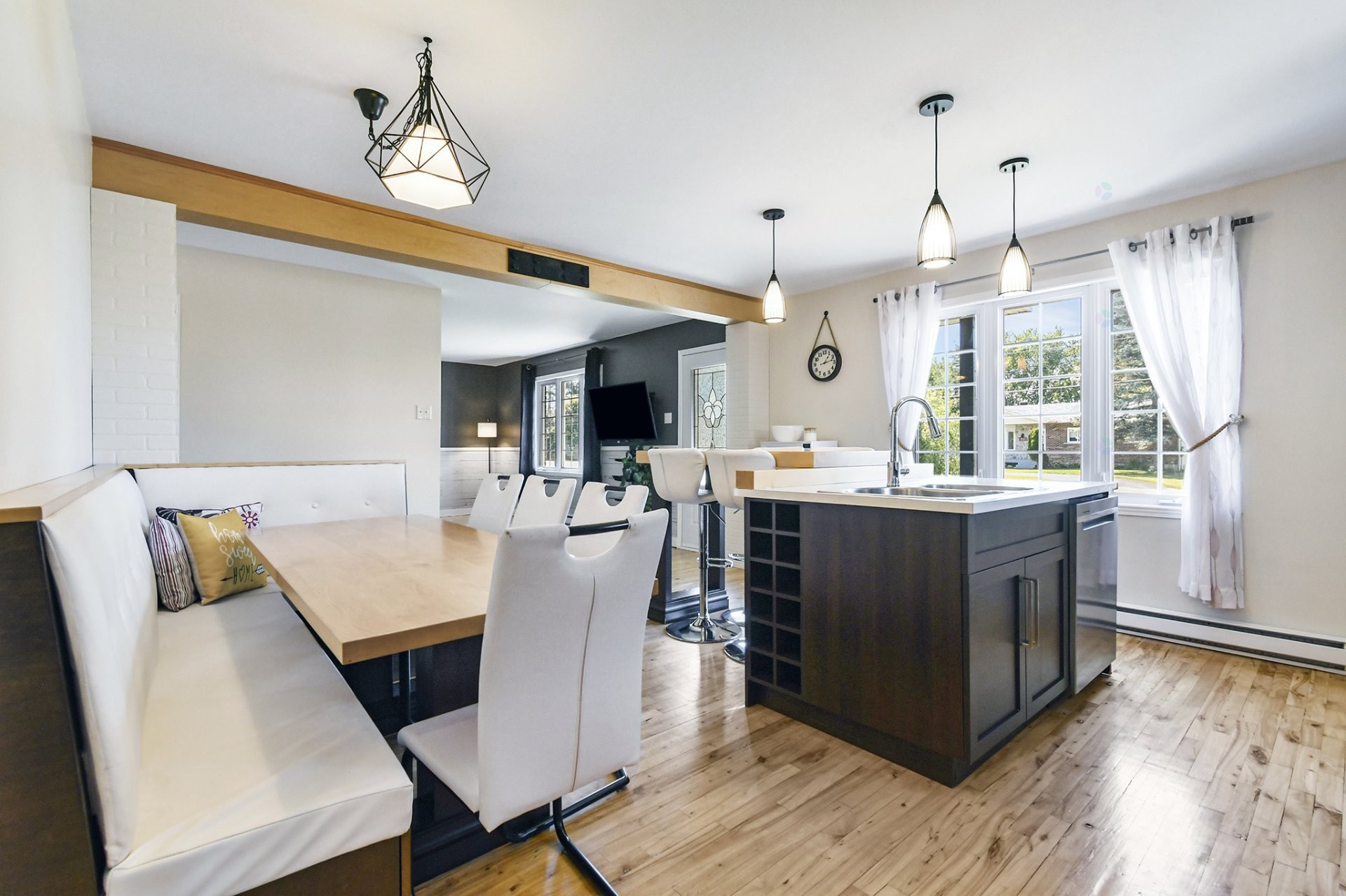 









875


Rg de l'Achigan

,
L'Assomption,




QC
J5W3N3

