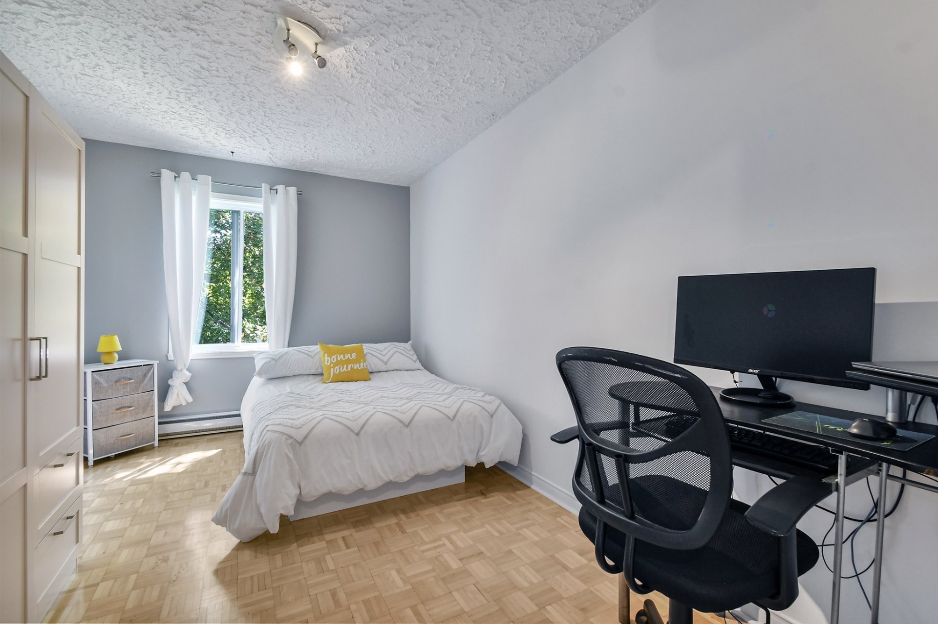 









875


Rg de l'Achigan

,
L'Assomption,




QC
J5W3N3

