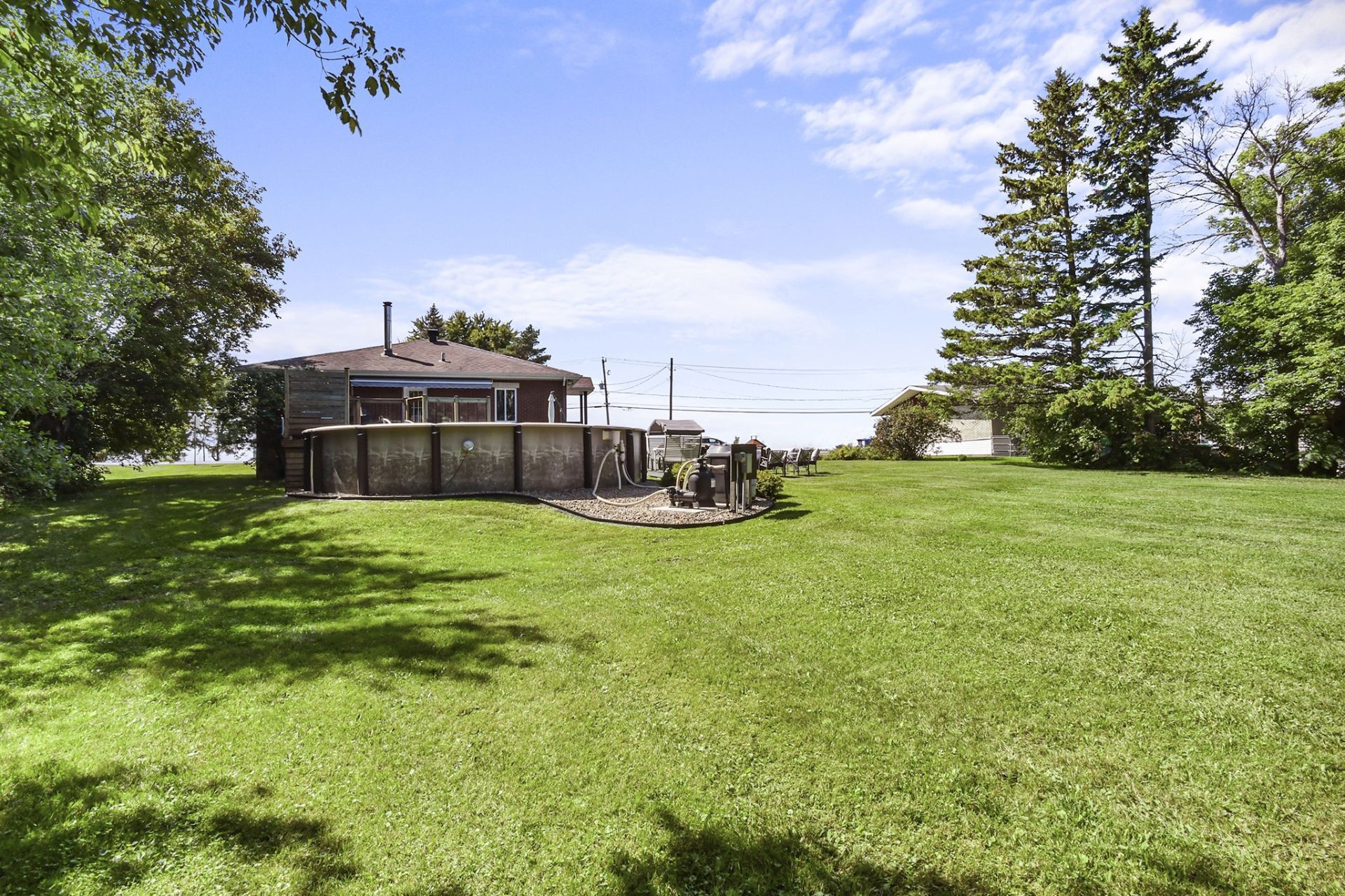 









875


Rg de l'Achigan

,
L'Assomption,




QC
J5W3N3


