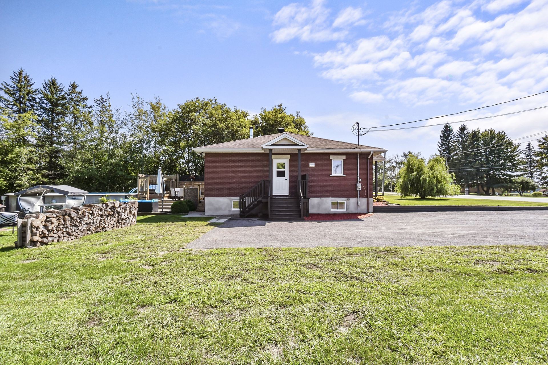 









875


Rg de l'Achigan

,
L'Assomption,




QC
J5W3N3

