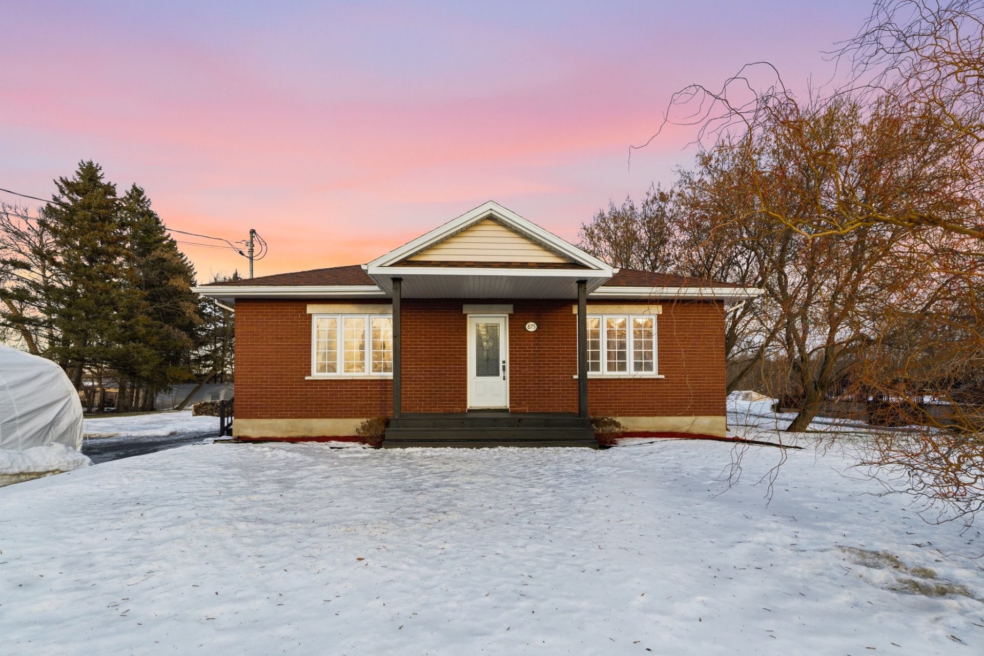 









875


Rg de l'Achigan

,
L'Assomption,




QC
J5W3N3

