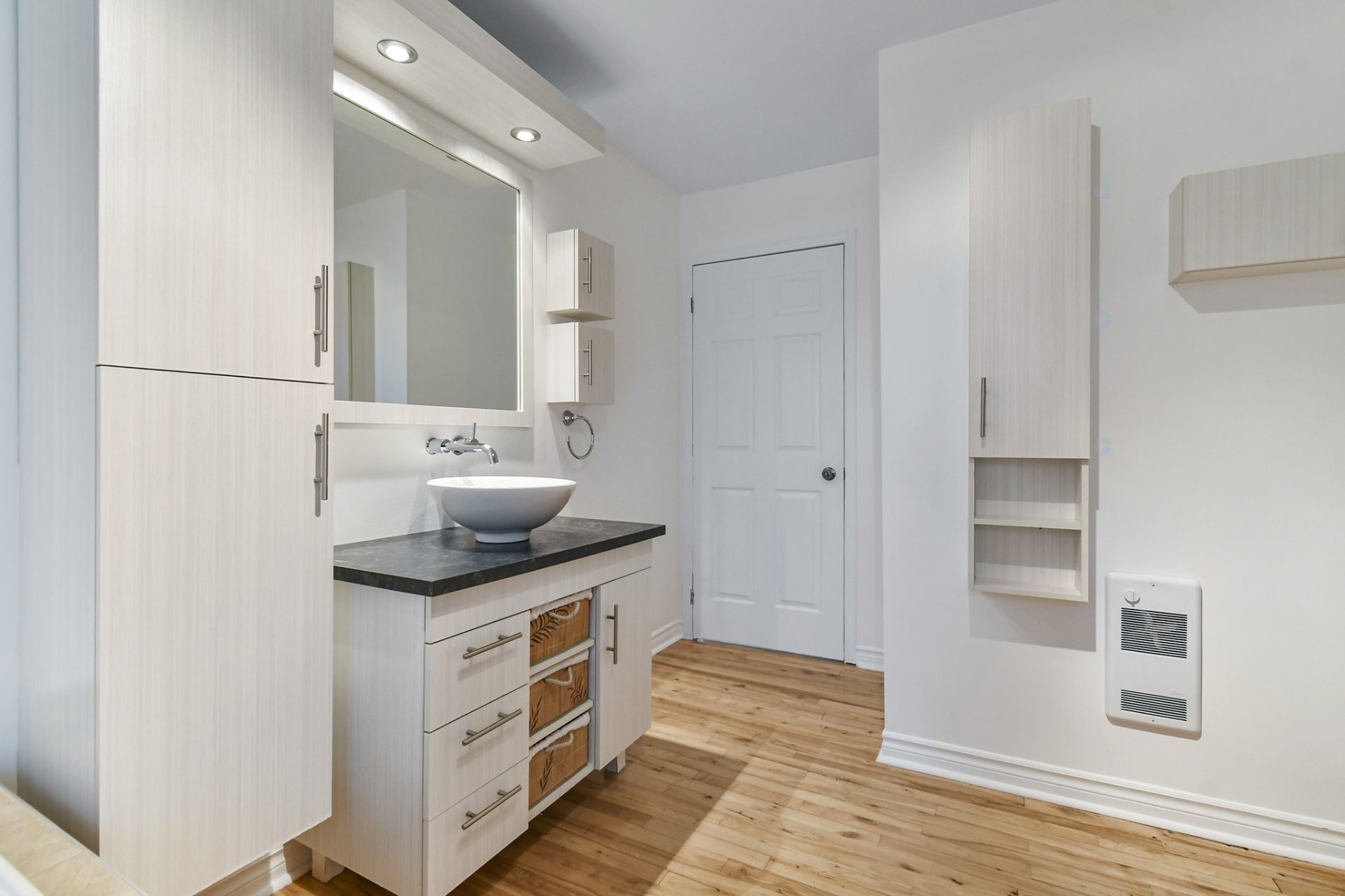 









875


Rg de l'Achigan

,
L'Assomption,




QC
J5W3N3

