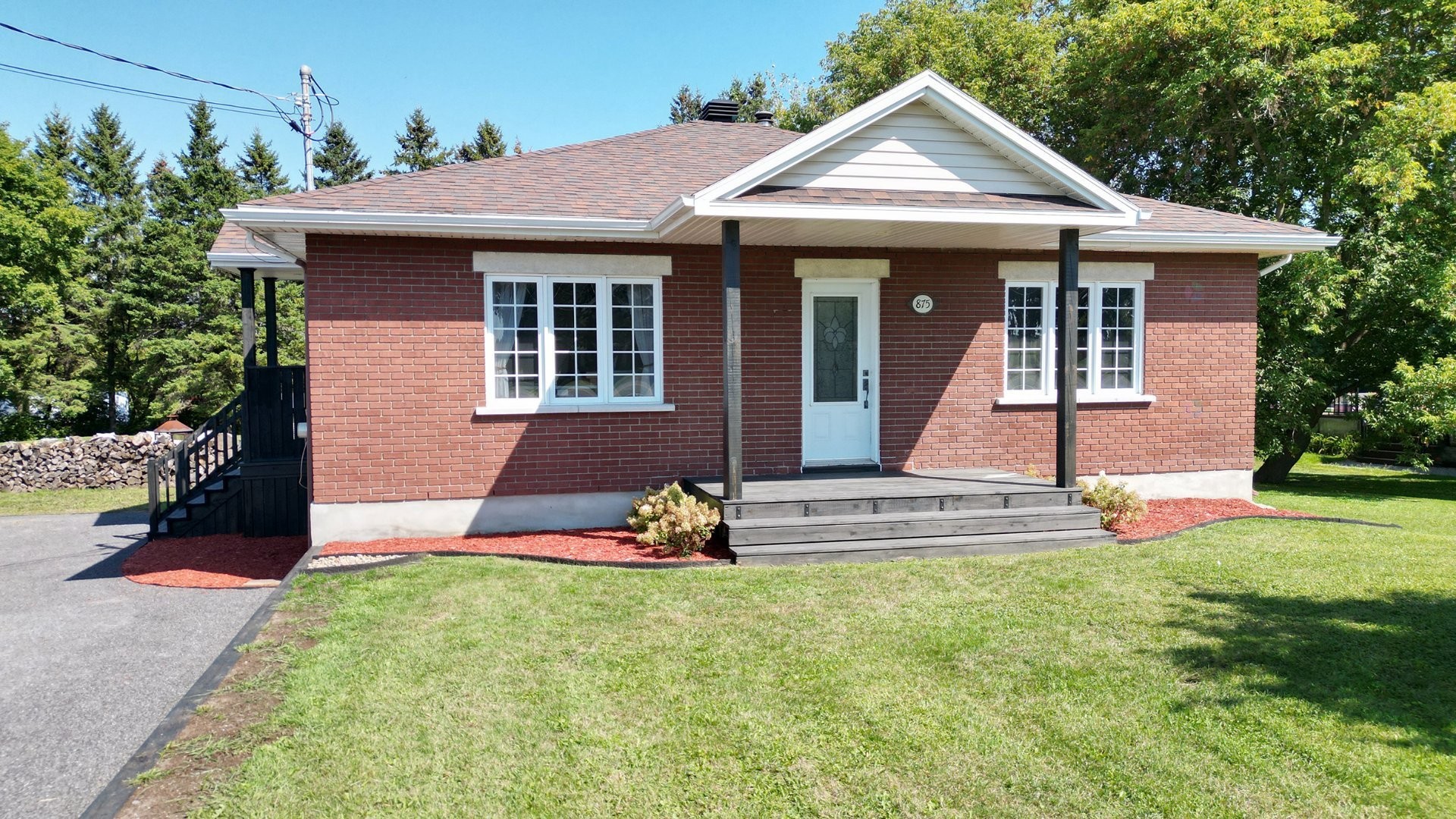 









875


Rg de l'Achigan

,
L'Assomption,




QC
J5W3N3

