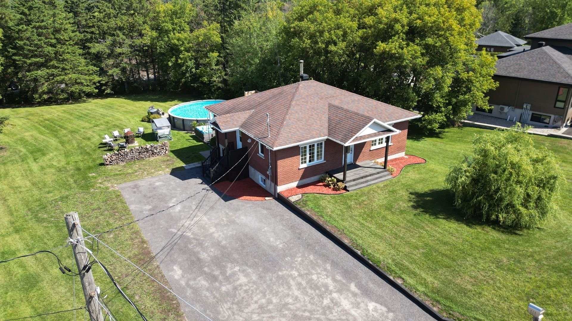 









875


Rg de l'Achigan

,
L'Assomption,




QC
J5W3N3

