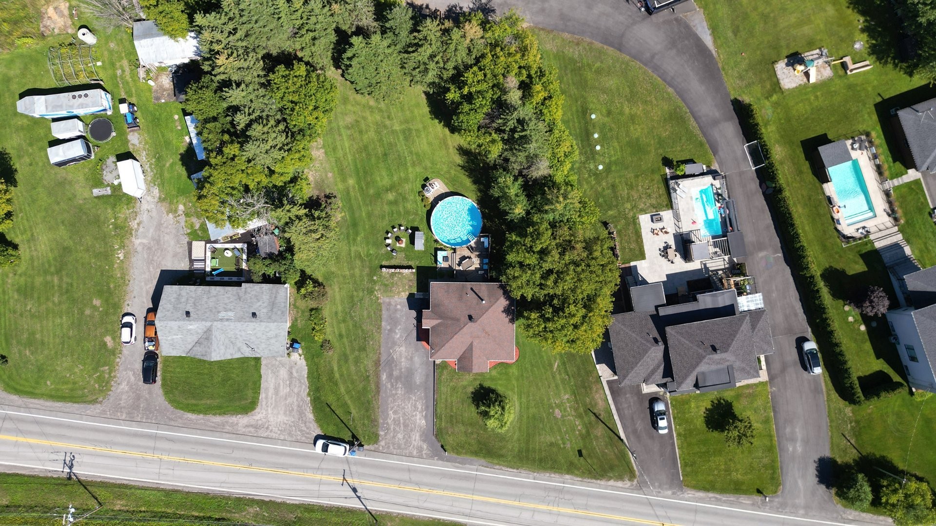 









875


Rg de l'Achigan

,
L'Assomption,




QC
J5W3N3

