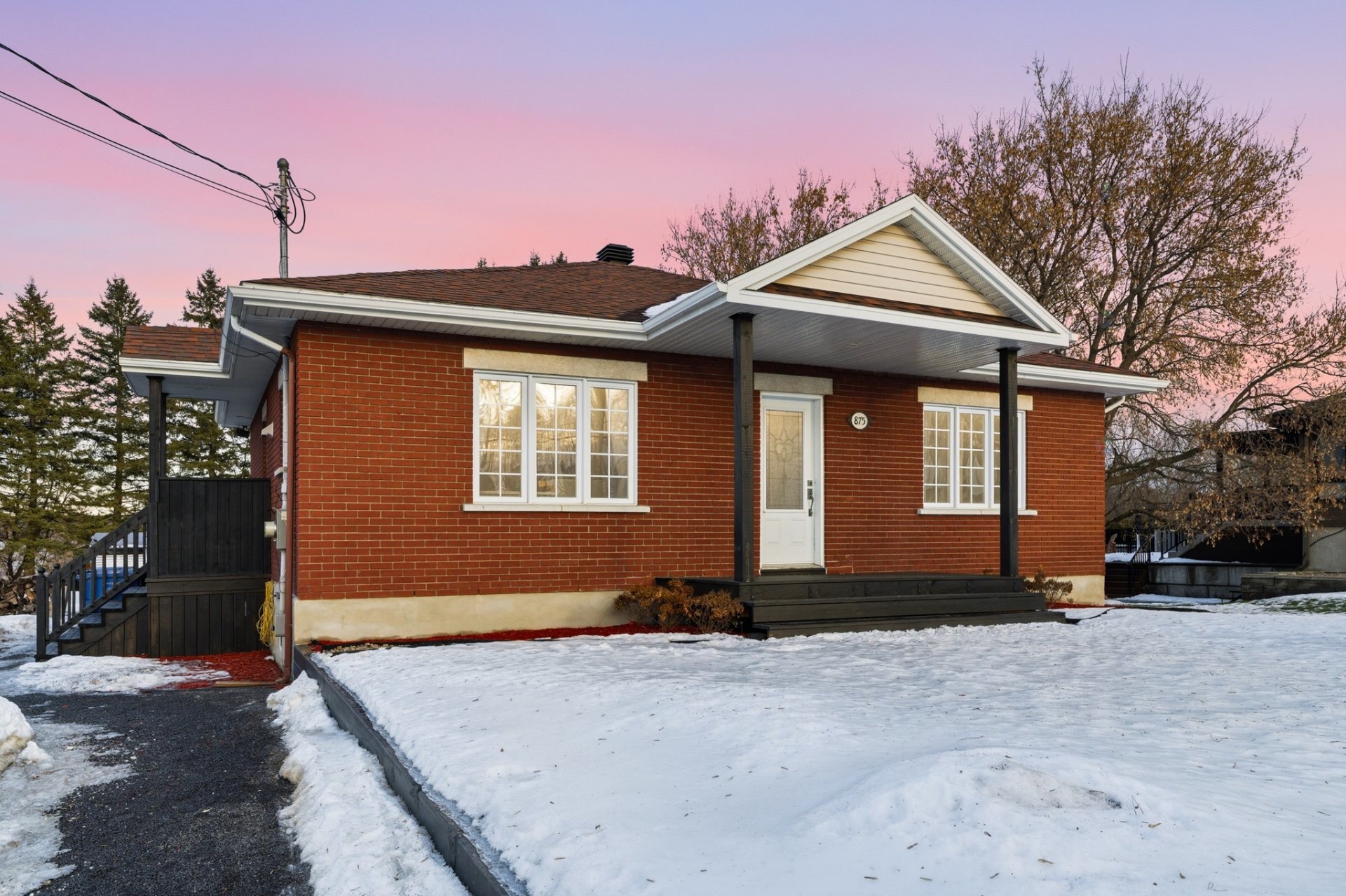 









875


Rg de l'Achigan

,
L'Assomption,




QC
J5W3N3

