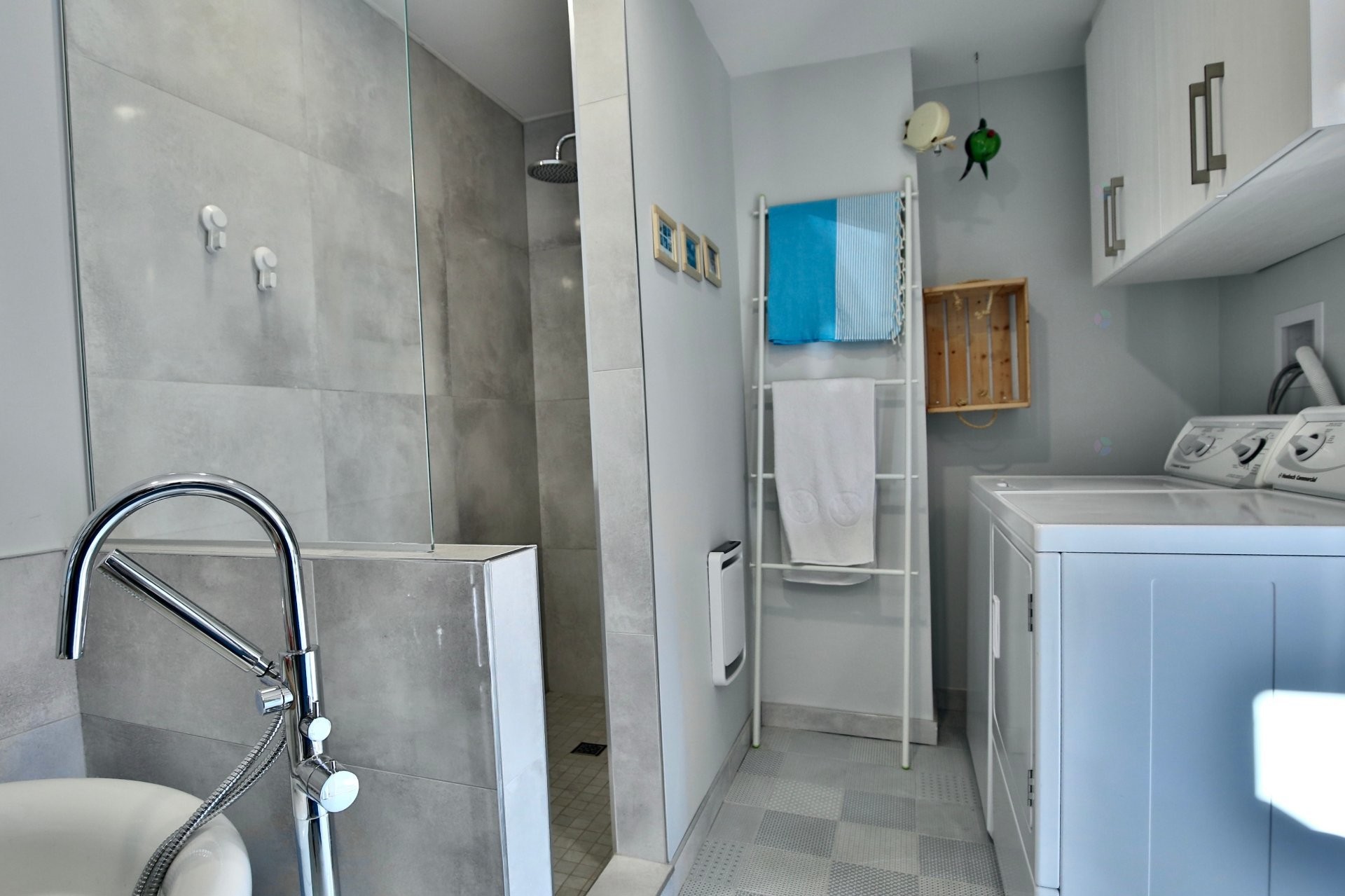 









322


Ch. Tawachiche E.

,
Lac-aux-Sables,




QC
G0X1M0

