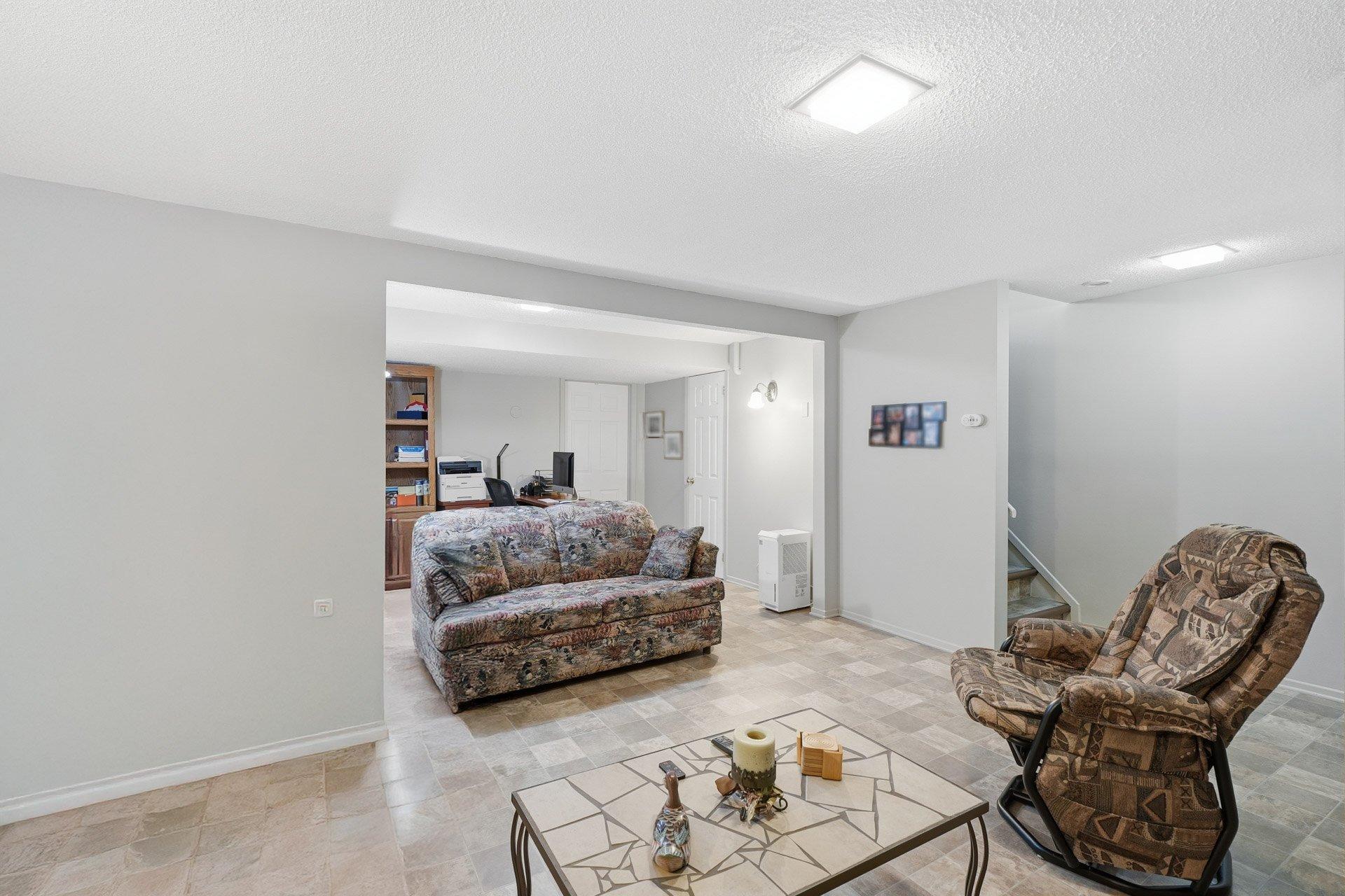 









47


Rue Mulligan

,
Gatineau (Aylmer),




QC
J9H5W2

