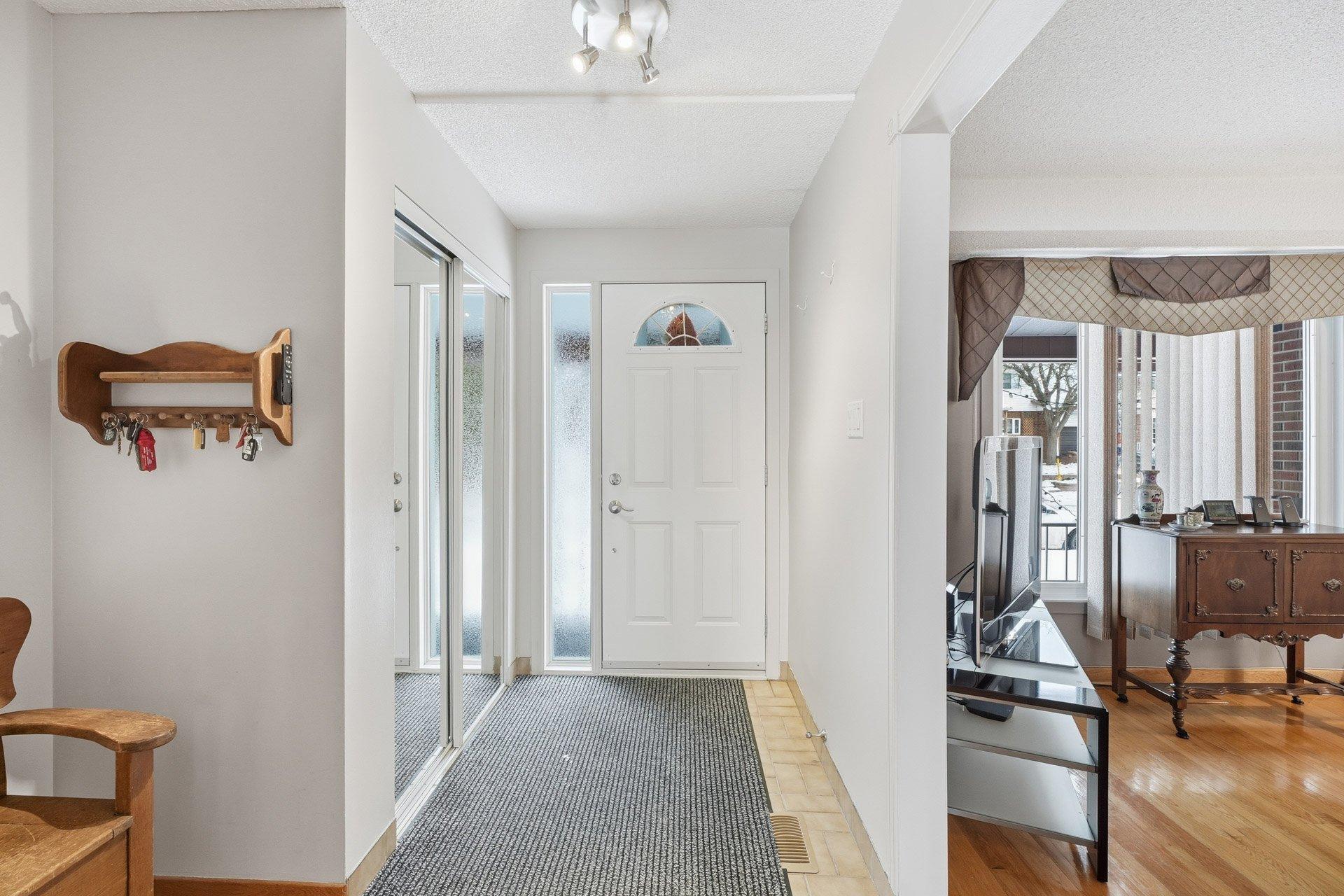 









47


Rue Mulligan

,
Gatineau (Aylmer),




QC
J9H5W2

