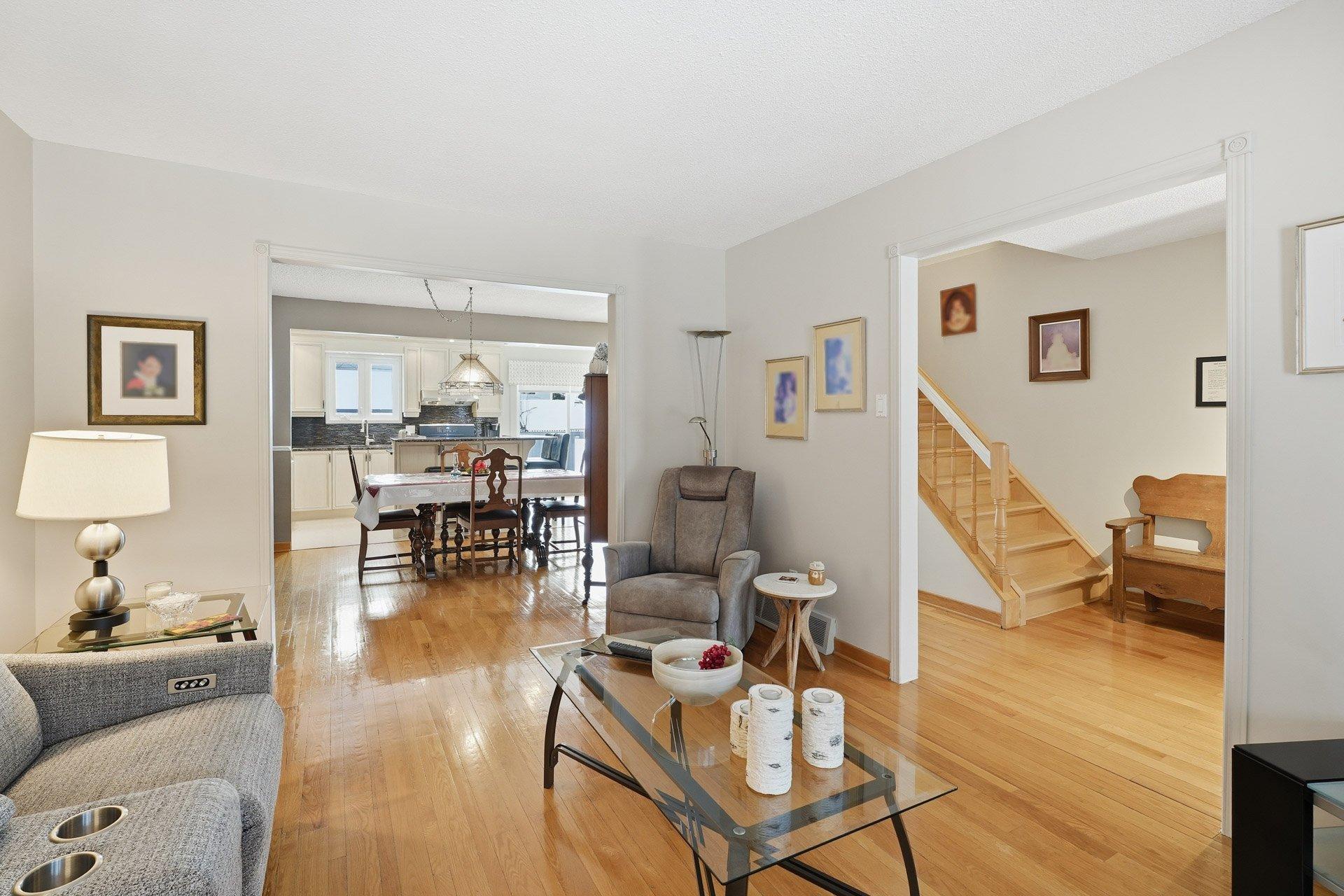 









47


Rue Mulligan

,
Gatineau (Aylmer),




QC
J9H5W2

