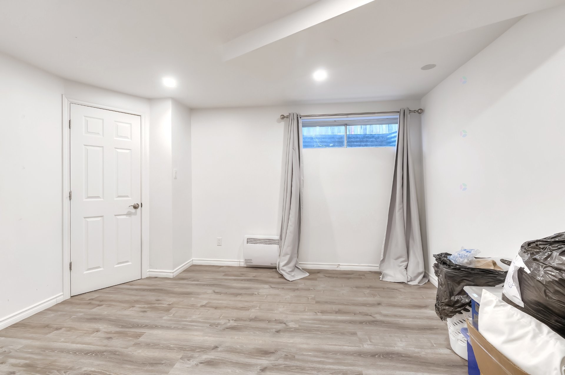









34


Rue Valmount

,
Dollard-des-Ormeaux,




QC
H9B2W9


