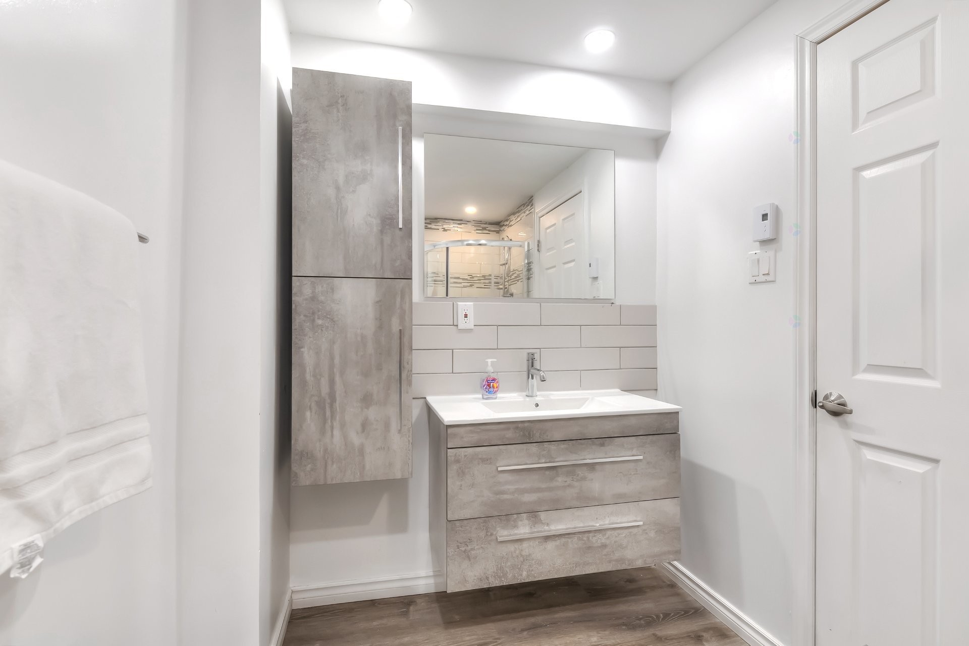 









34


Rue Valmount

,
Dollard-des-Ormeaux,




QC
H9B2W9

