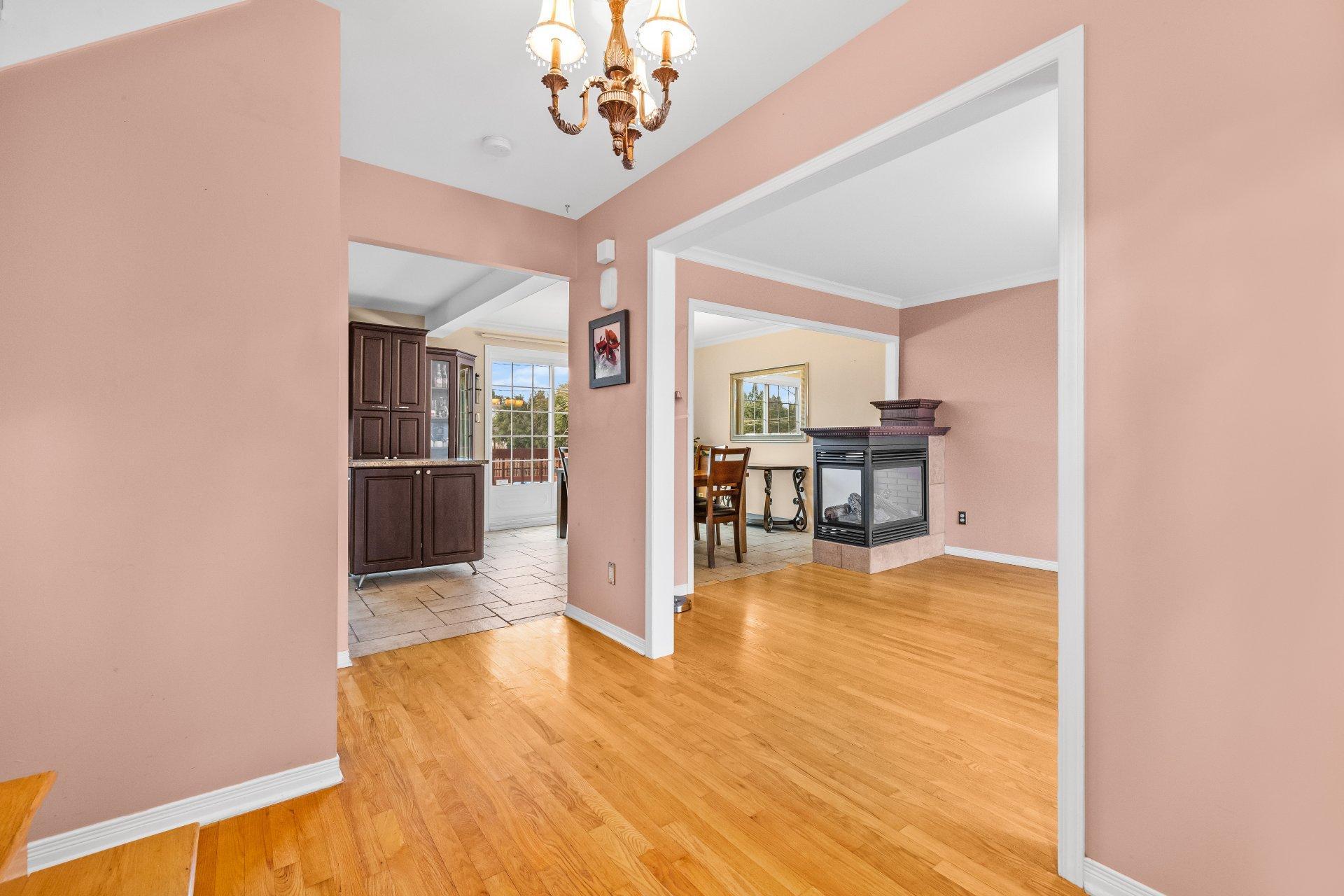 









1785


Crois. Toscanini

,
Brossard,




QC
J4W3H9

