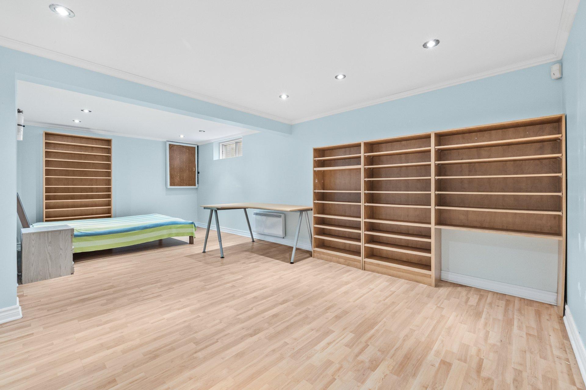 









1785


Crois. Toscanini

,
Brossard,




QC
J4W3H9

