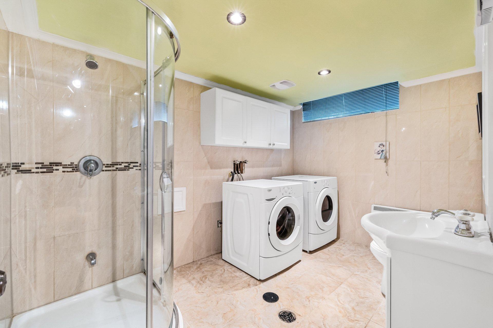 









1785


Crois. Toscanini

,
Brossard,




QC
J4W3H9

