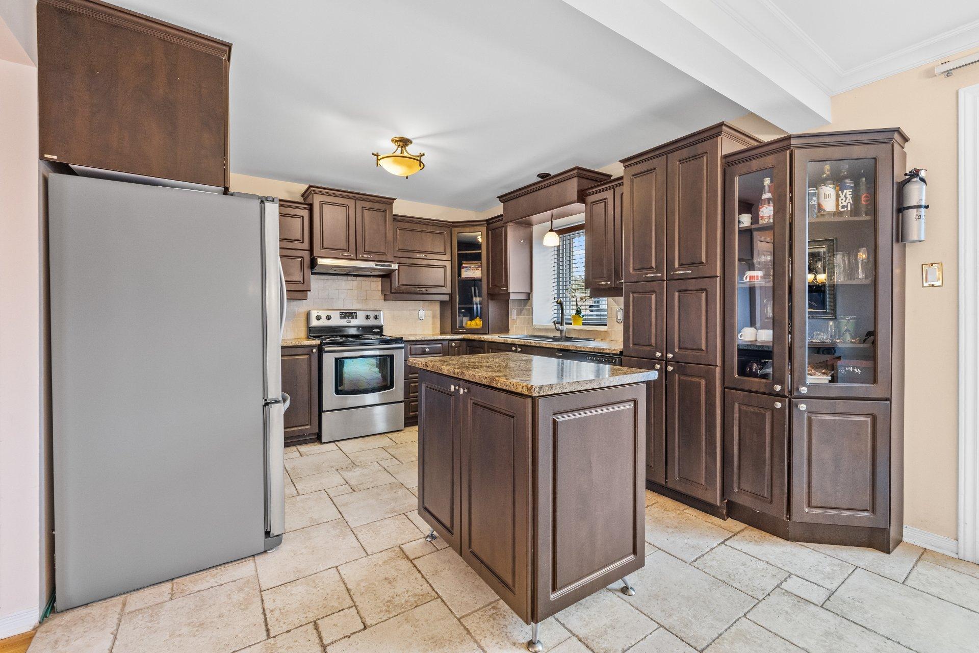 









1785


Crois. Toscanini

,
Brossard,




QC
J4W3H9

