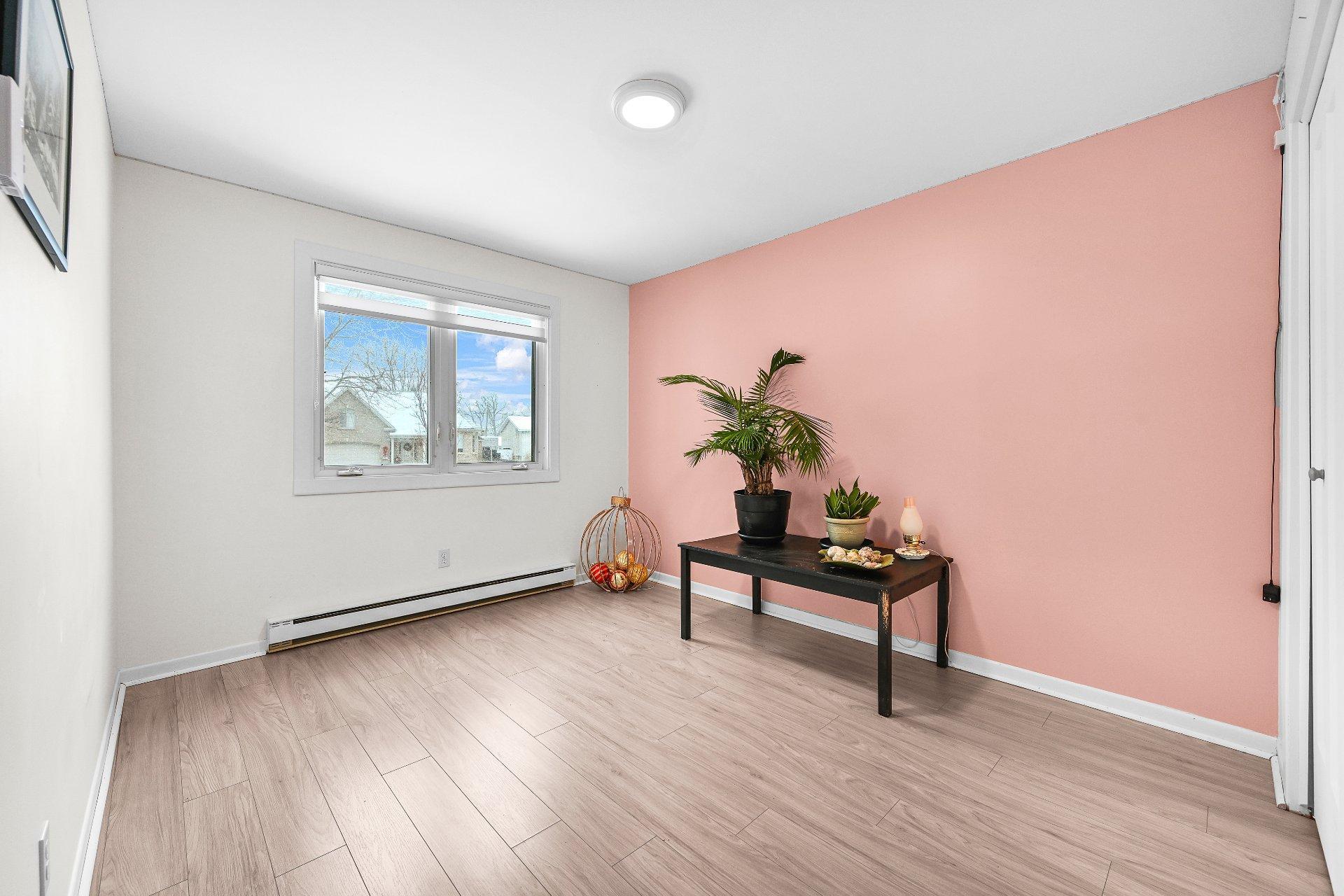 









2


Rue Lebel

,
Saint-Jean-sur-Richelieu,




QC
J3B7E1

