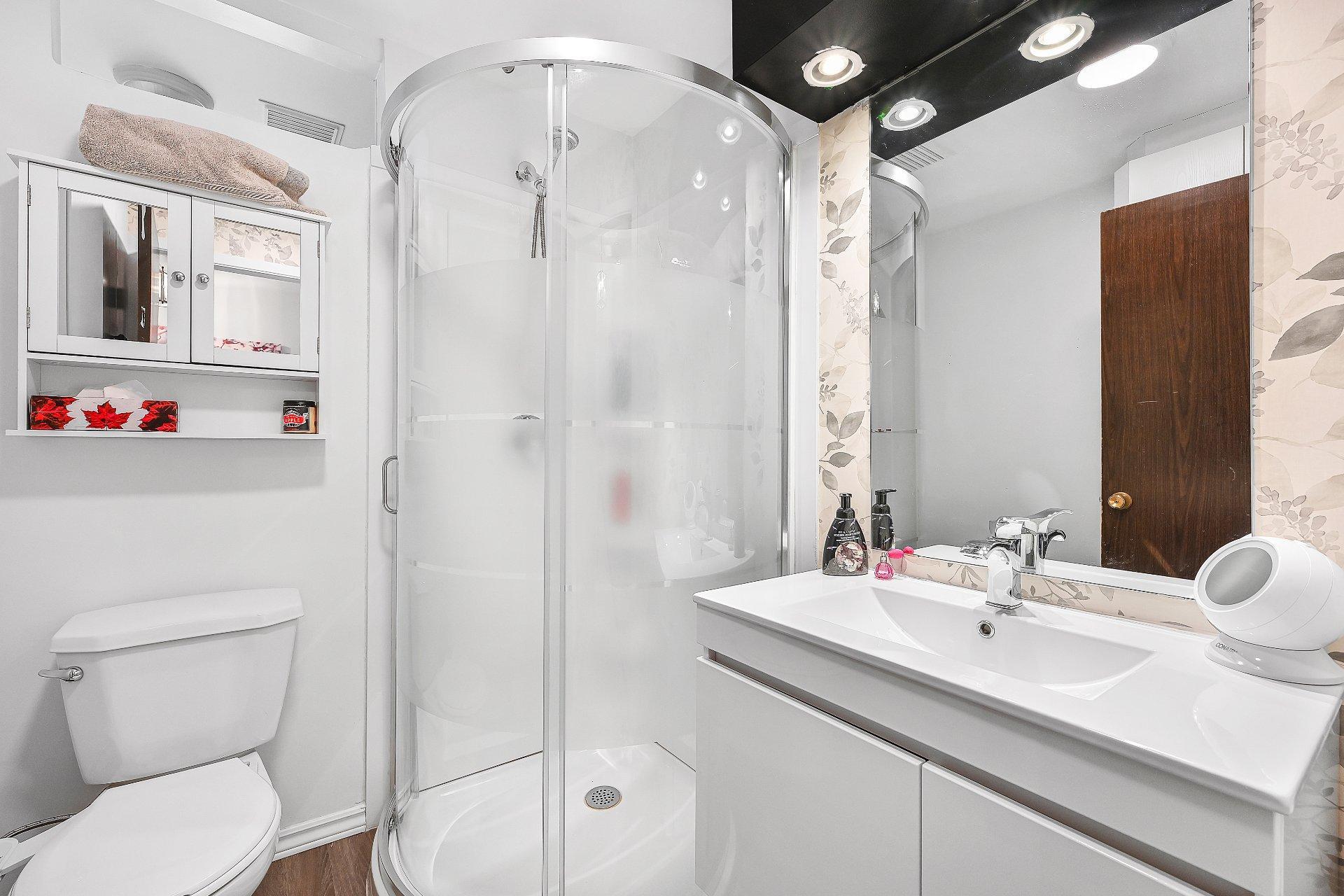 









2


Rue Lebel

,
Saint-Jean-sur-Richelieu,




QC
J3B7E1

