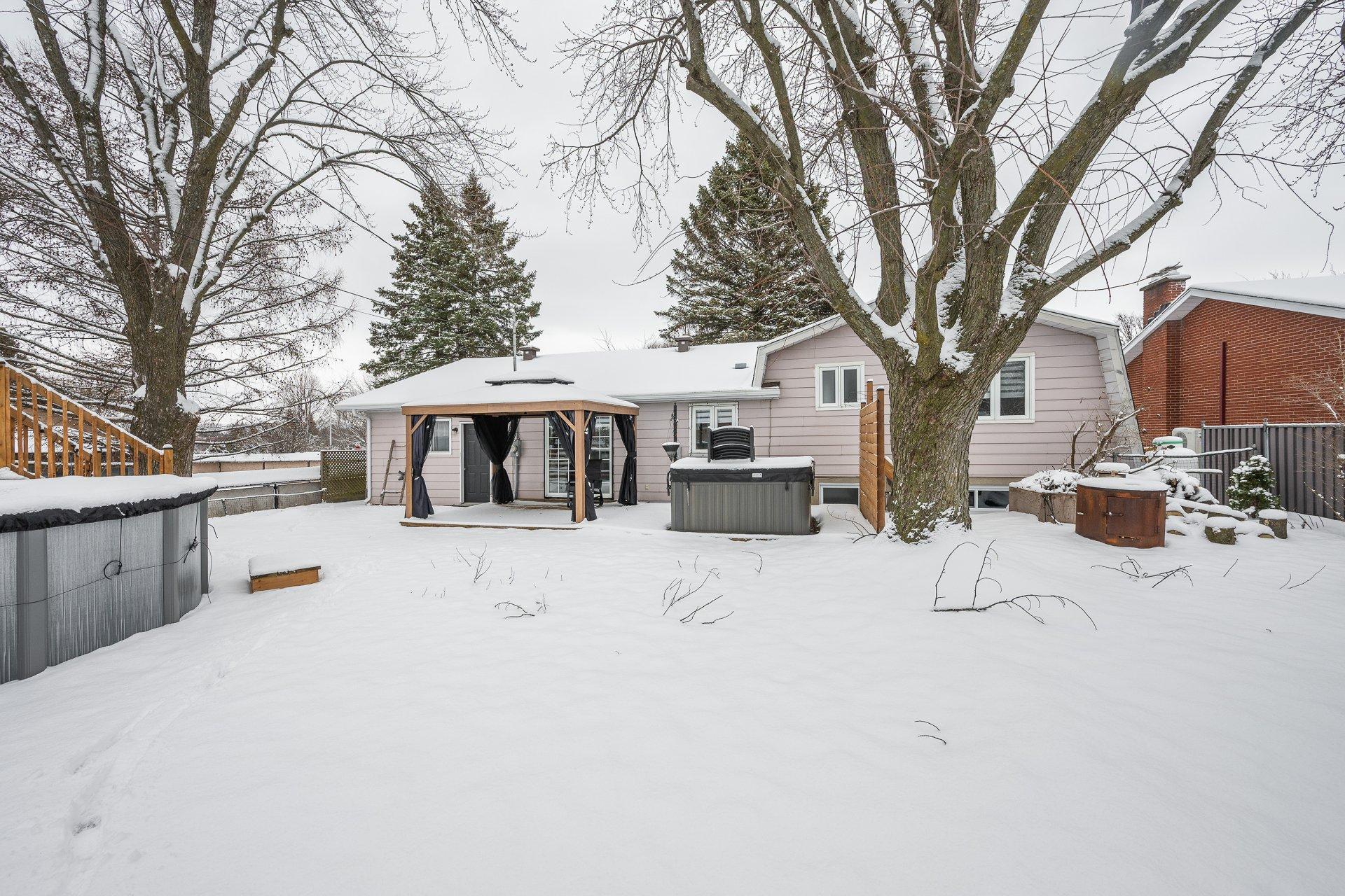 









2


Rue Lebel

,
Saint-Jean-sur-Richelieu,




QC
J3B7E1

