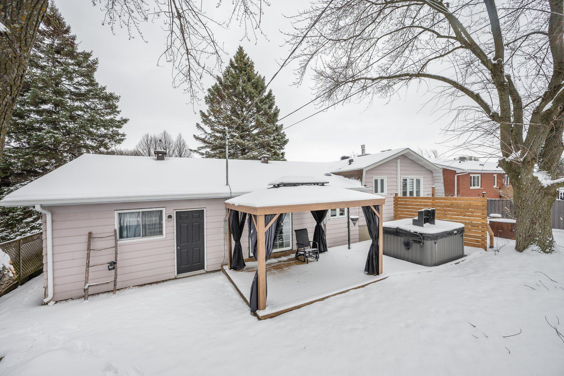 









2


Rue Lebel

,
Saint-Jean-sur-Richelieu,




QC
J3B7E1

