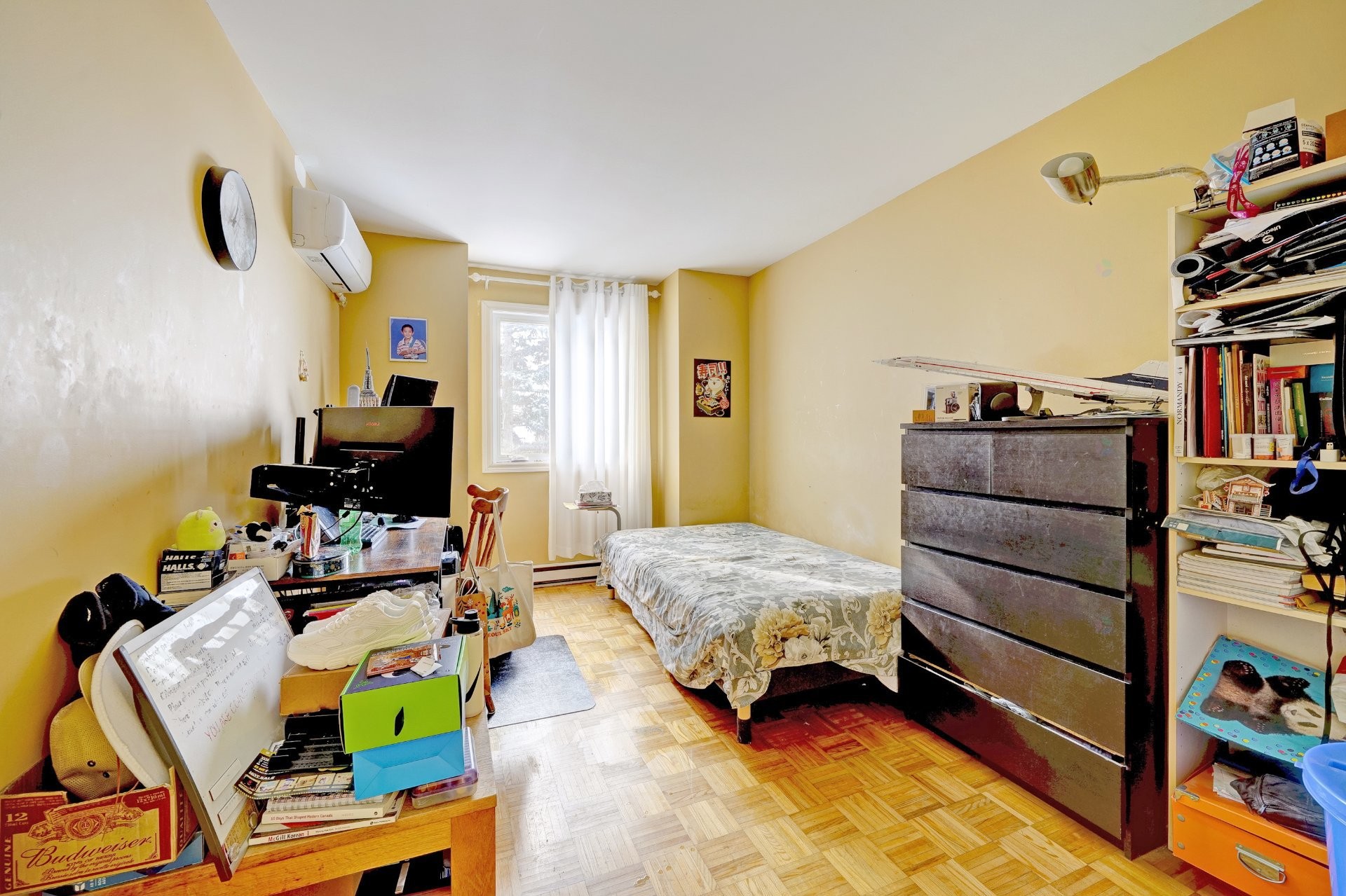 









2647


Rue Neuville

,
Brossard,




QC
J4Y1E9

