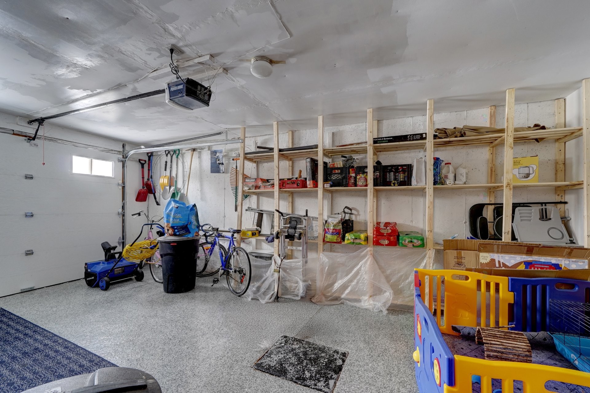 









2647


Rue Neuville

,
Brossard,




QC
J4Y1E9

