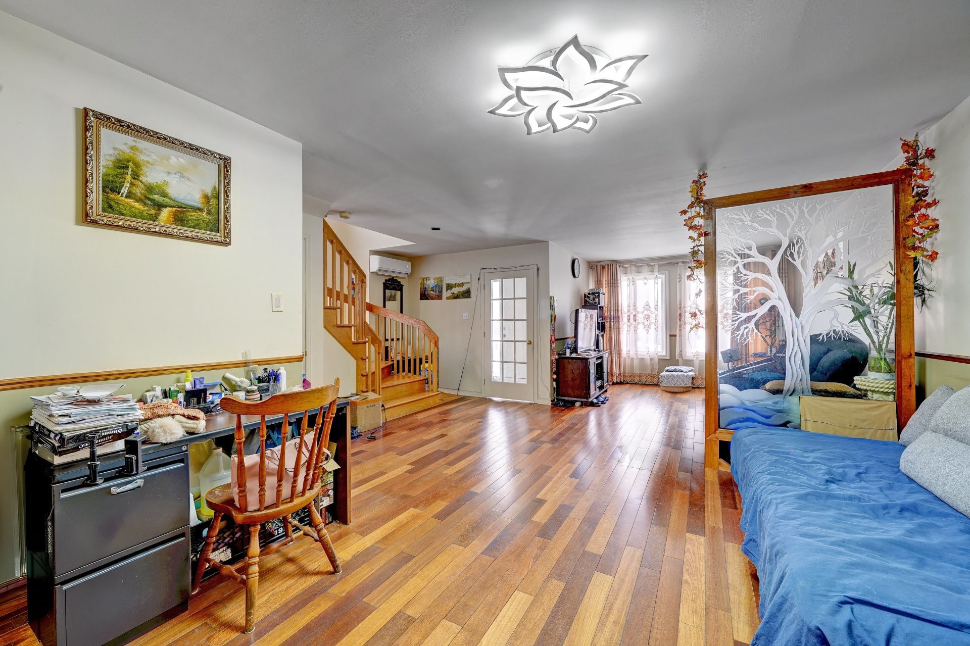 









2647


Rue Neuville

,
Brossard,




QC
J4Y1E9

