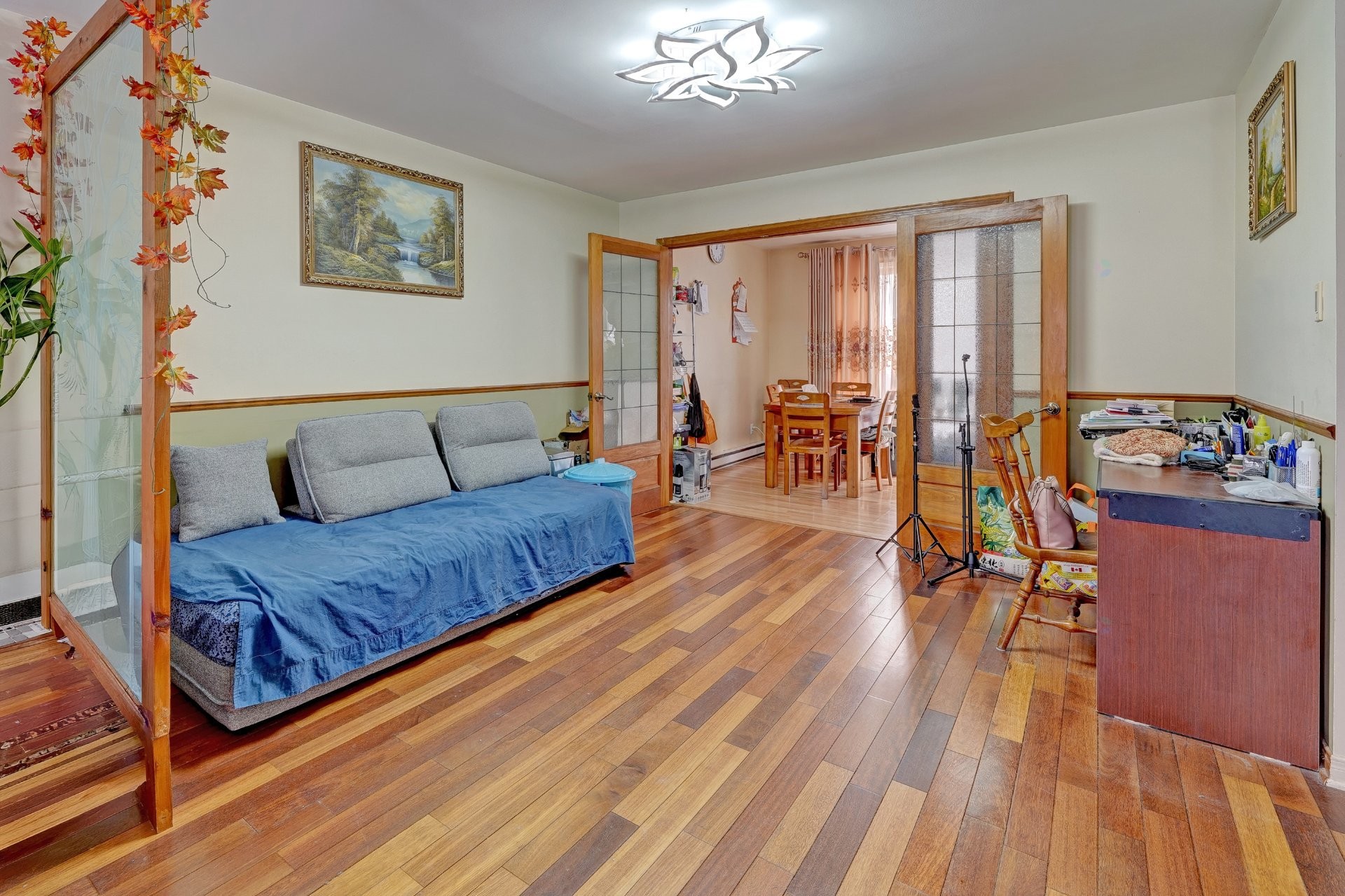 









2647


Rue Neuville

,
Brossard,




QC
J4Y1E9

